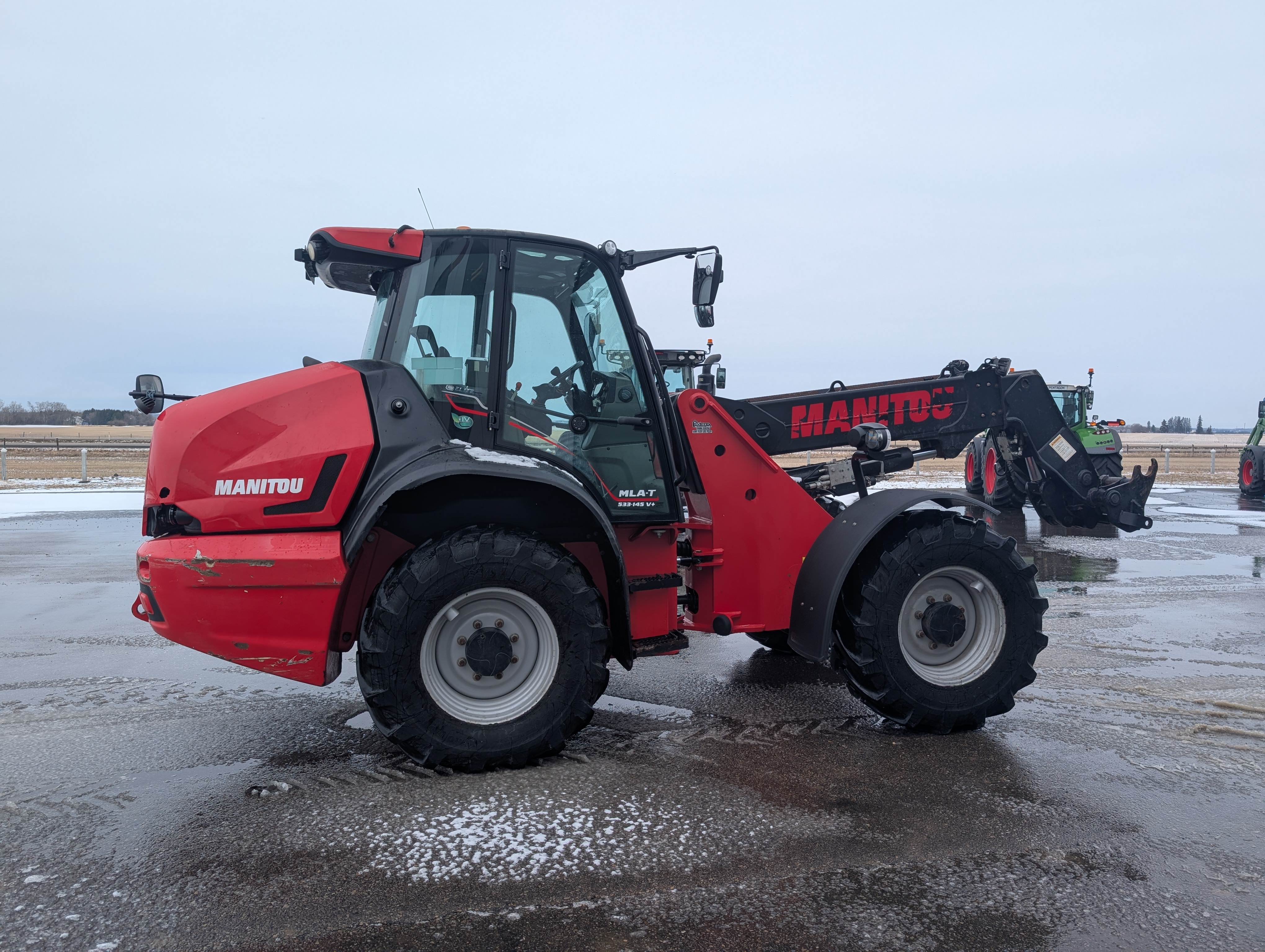Manitou MLA-T-530 TeleHandler
