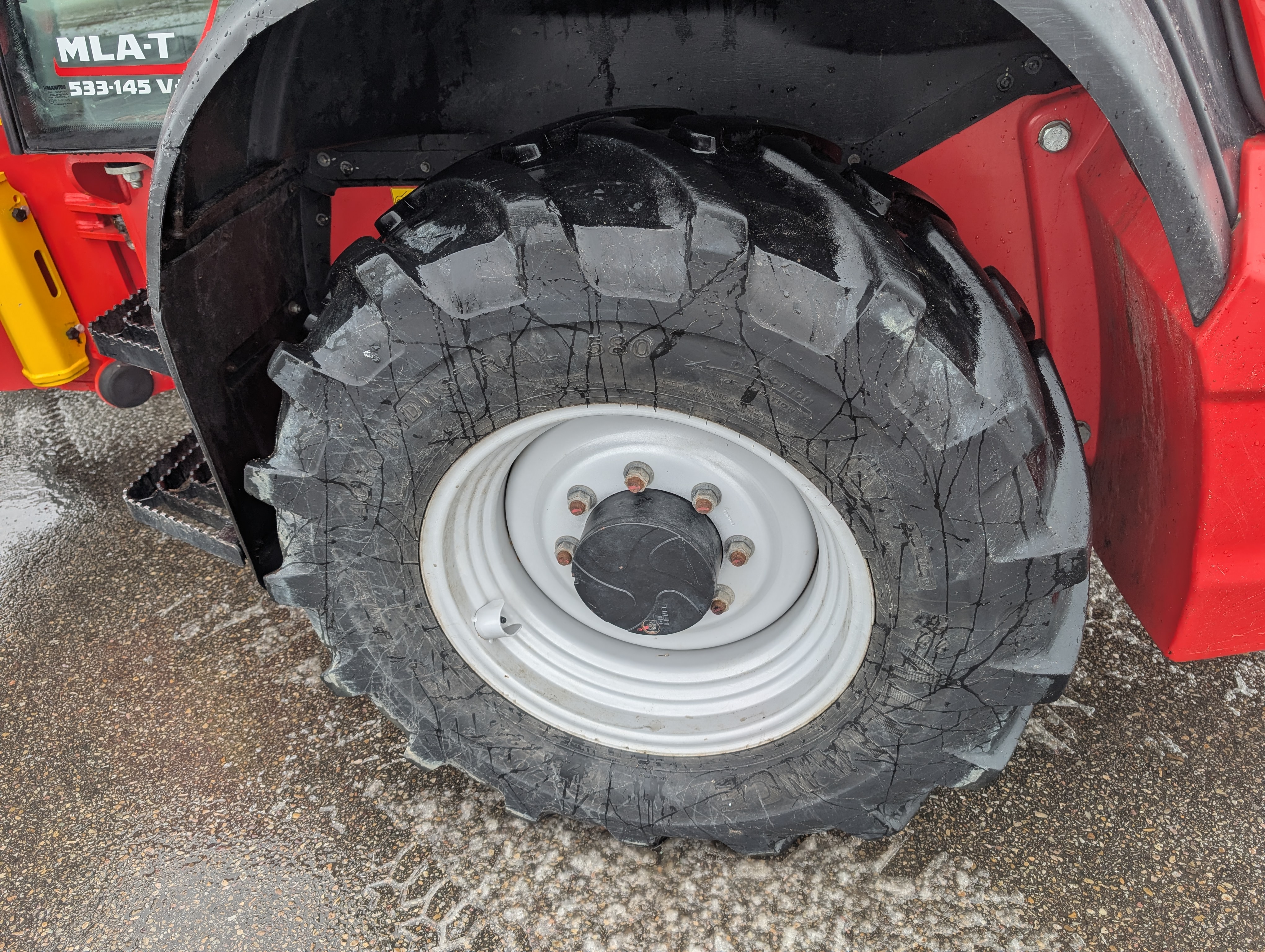 Manitou MLA-T-530 TeleHandler