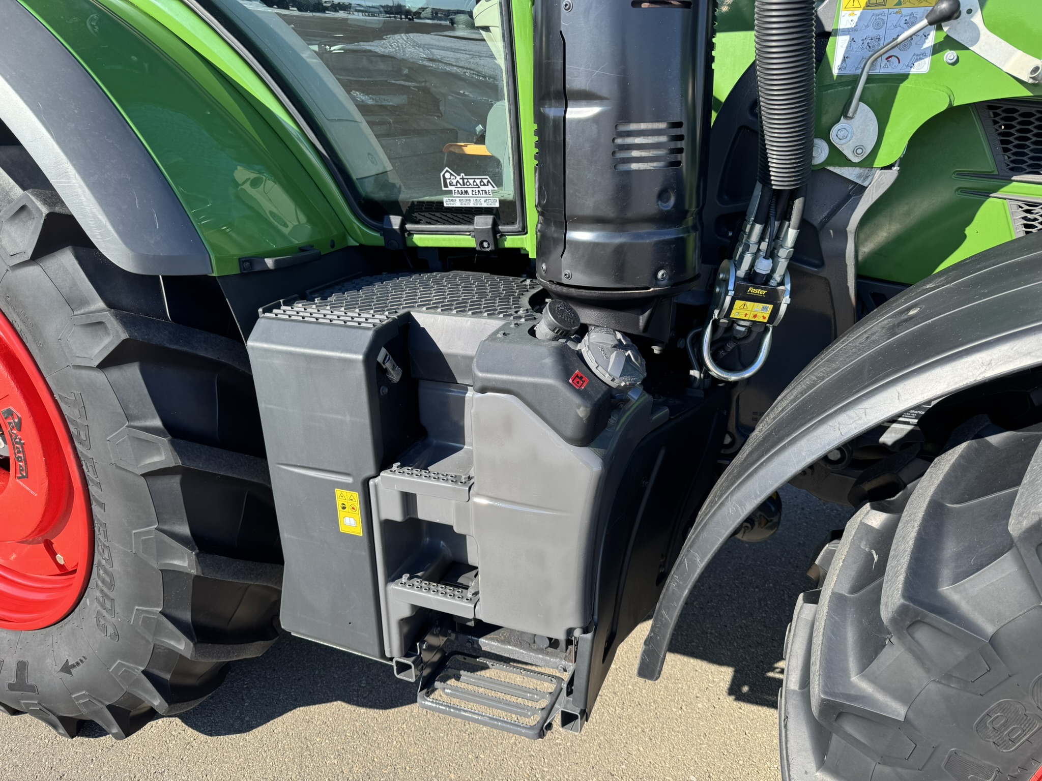 2022 Fendt 714 Gen6 Tractor