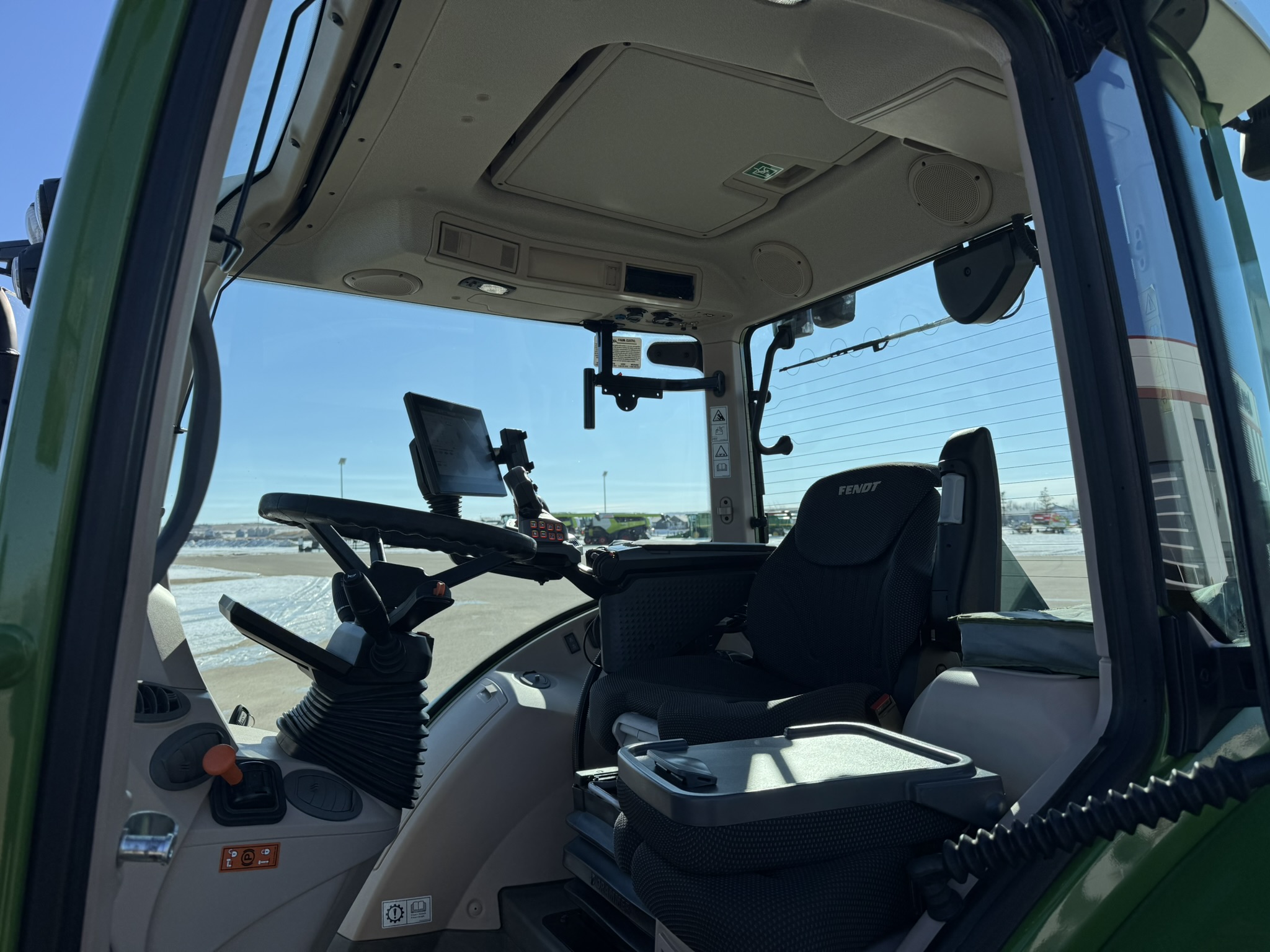 2022 Fendt 714 Gen6 Tractor