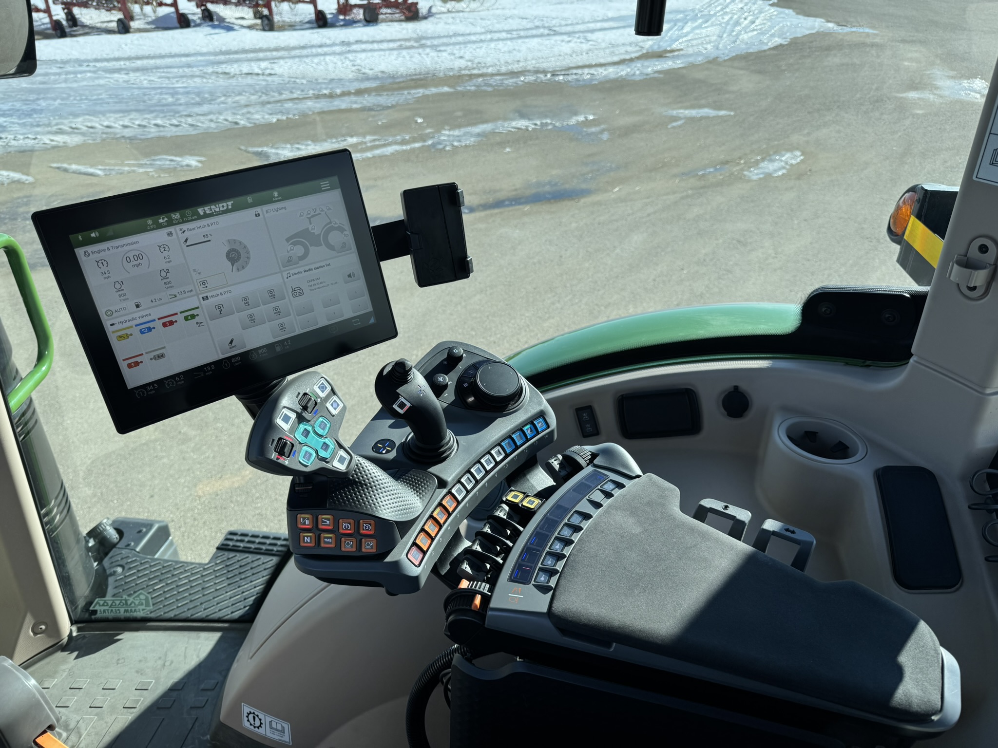 2022 Fendt 714 Gen6 Tractor