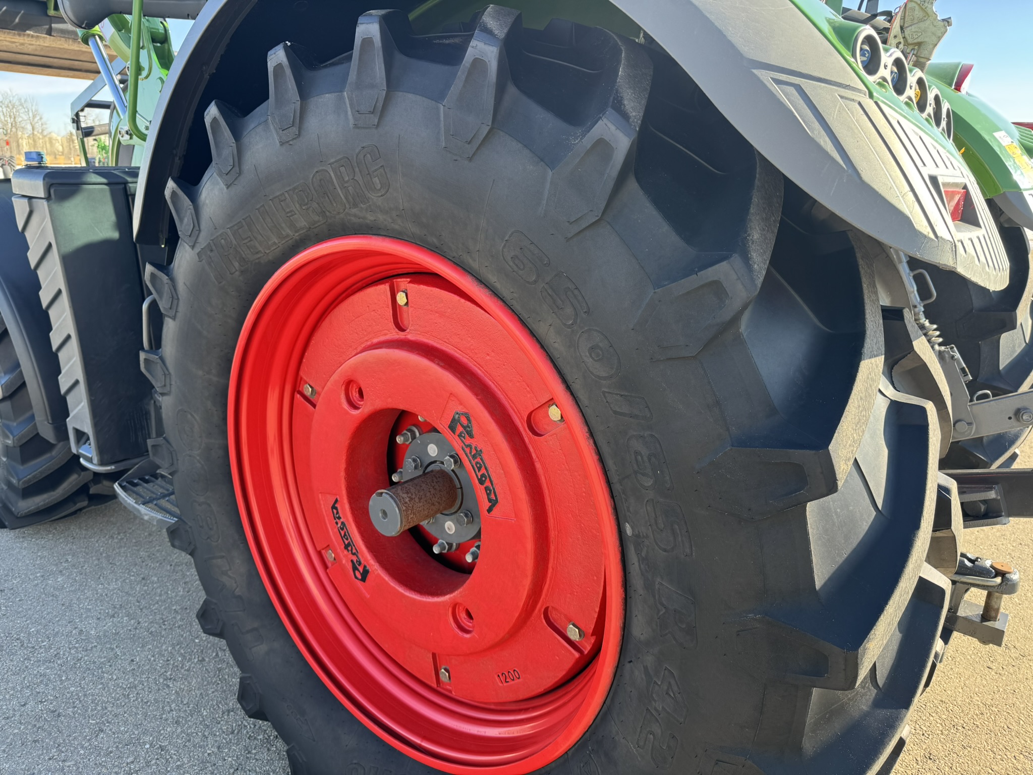 2022 Fendt 714 Gen6 Tractor