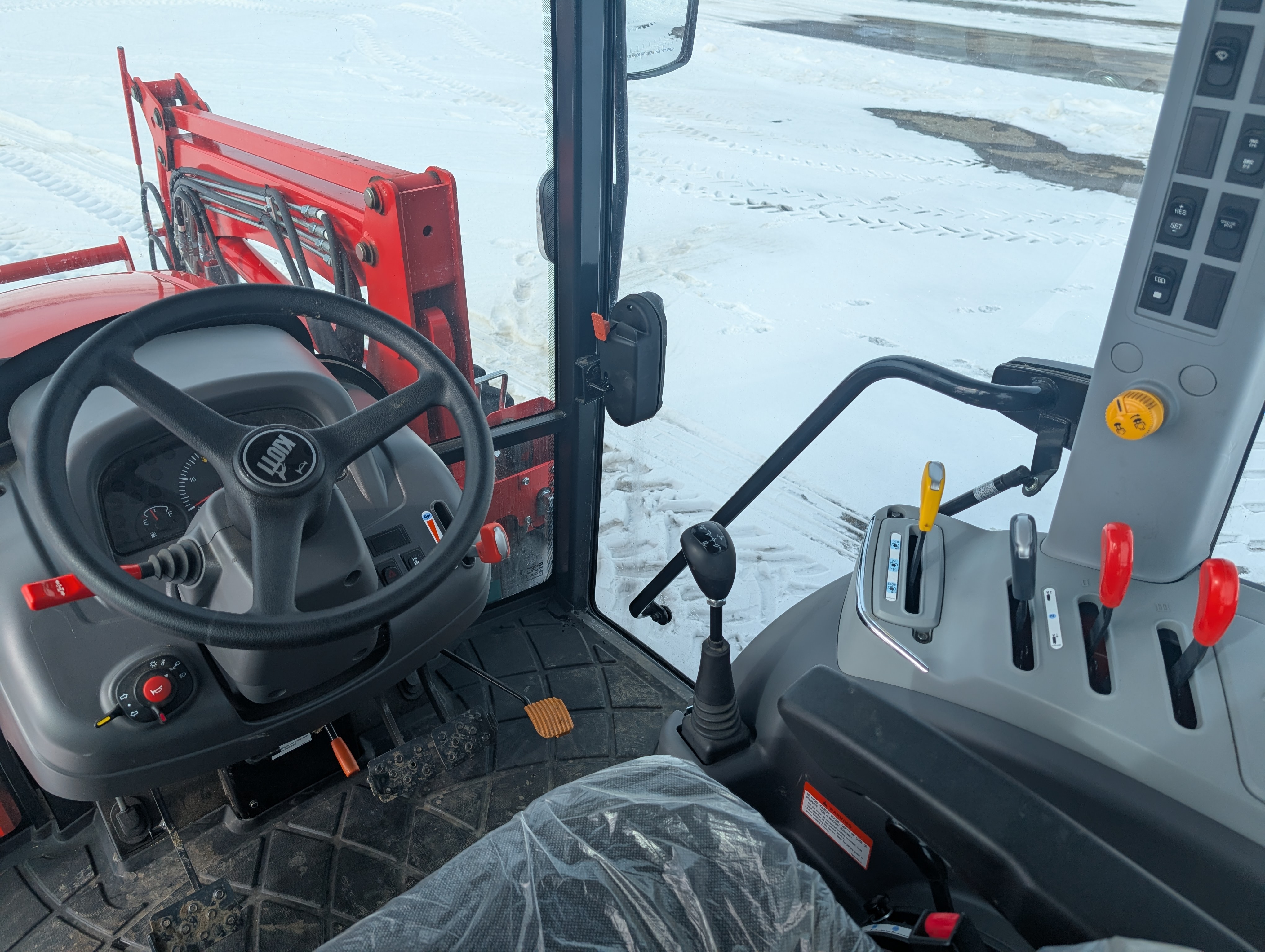 2024 Kioti RX7320 Tractor