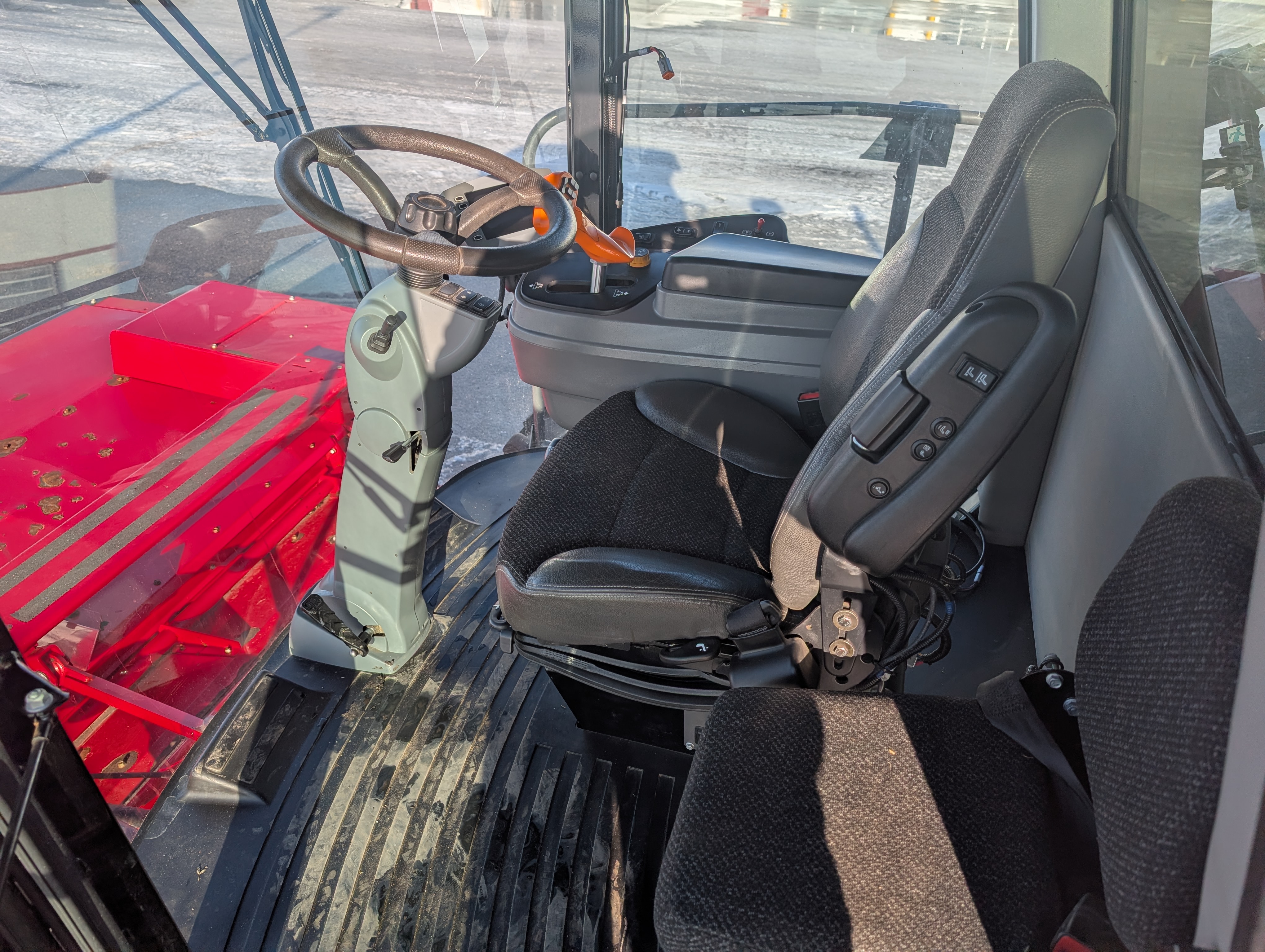 2017 Massey Ferguson WR9860 Windrower