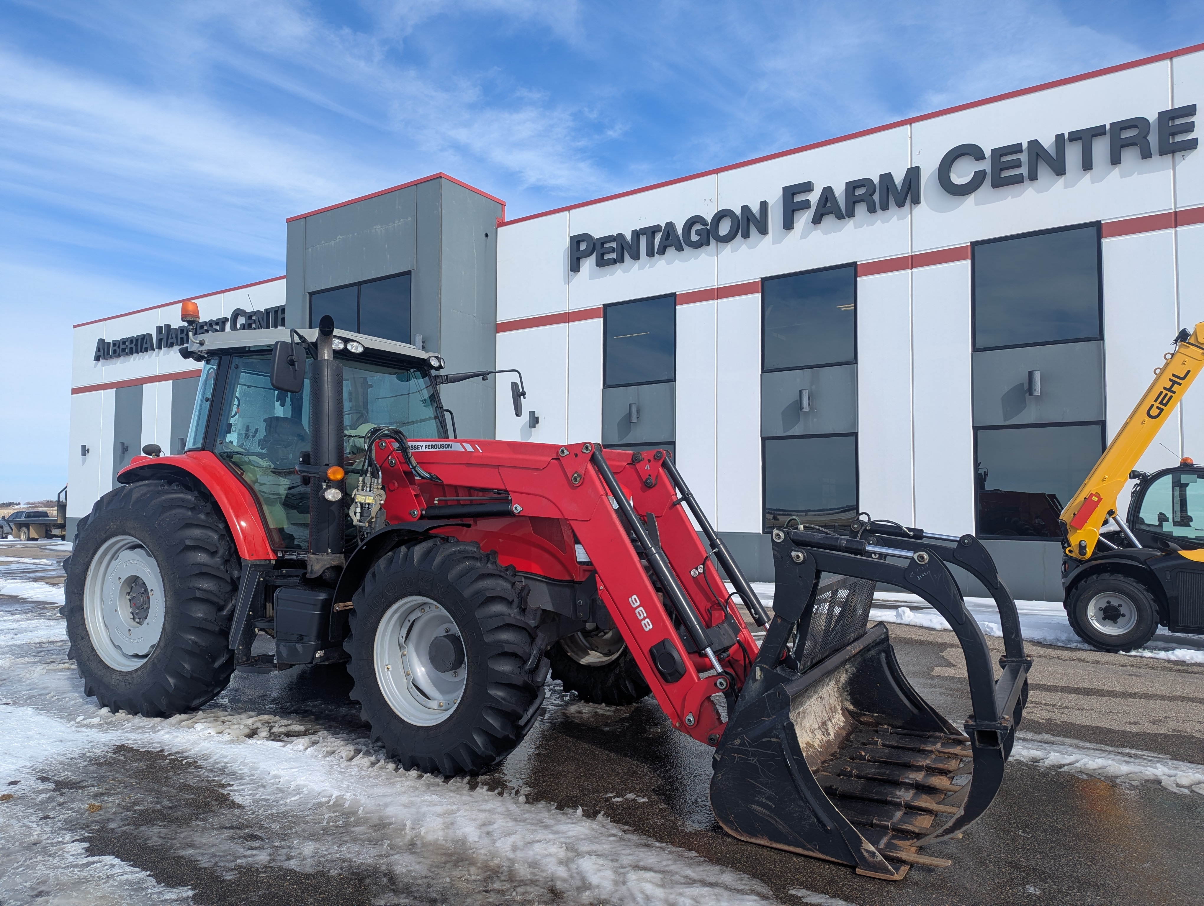 2013 Massey Ferguson 7614 Classic Tractor