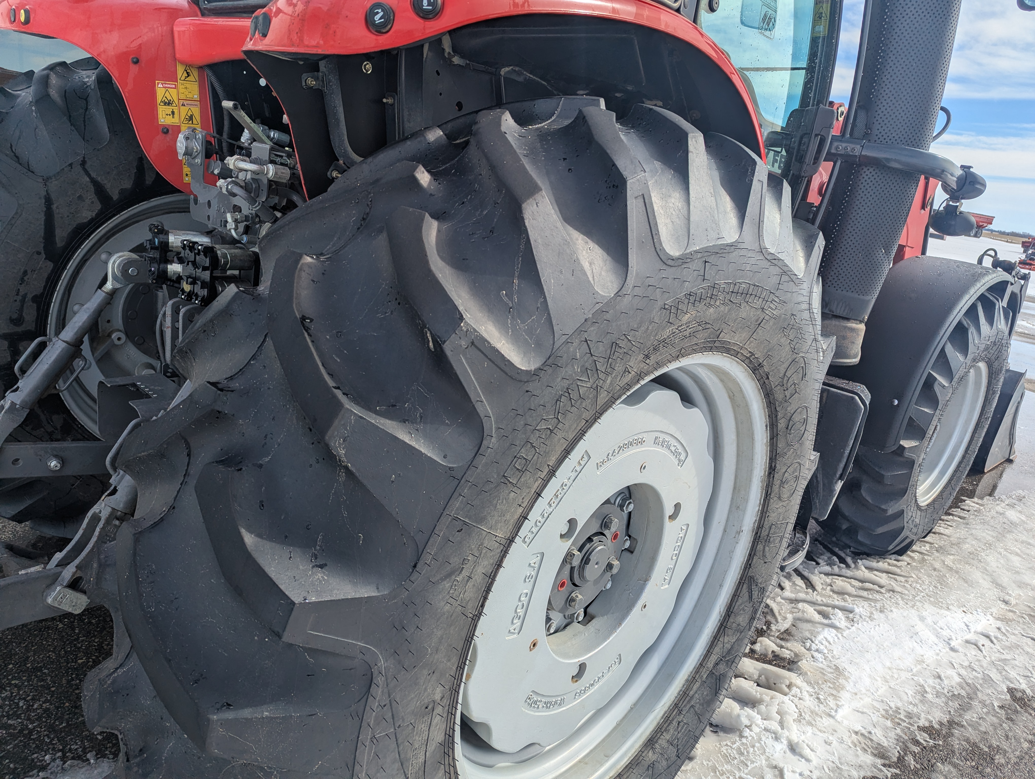 2013 Massey Ferguson 7614 Classic Tractor