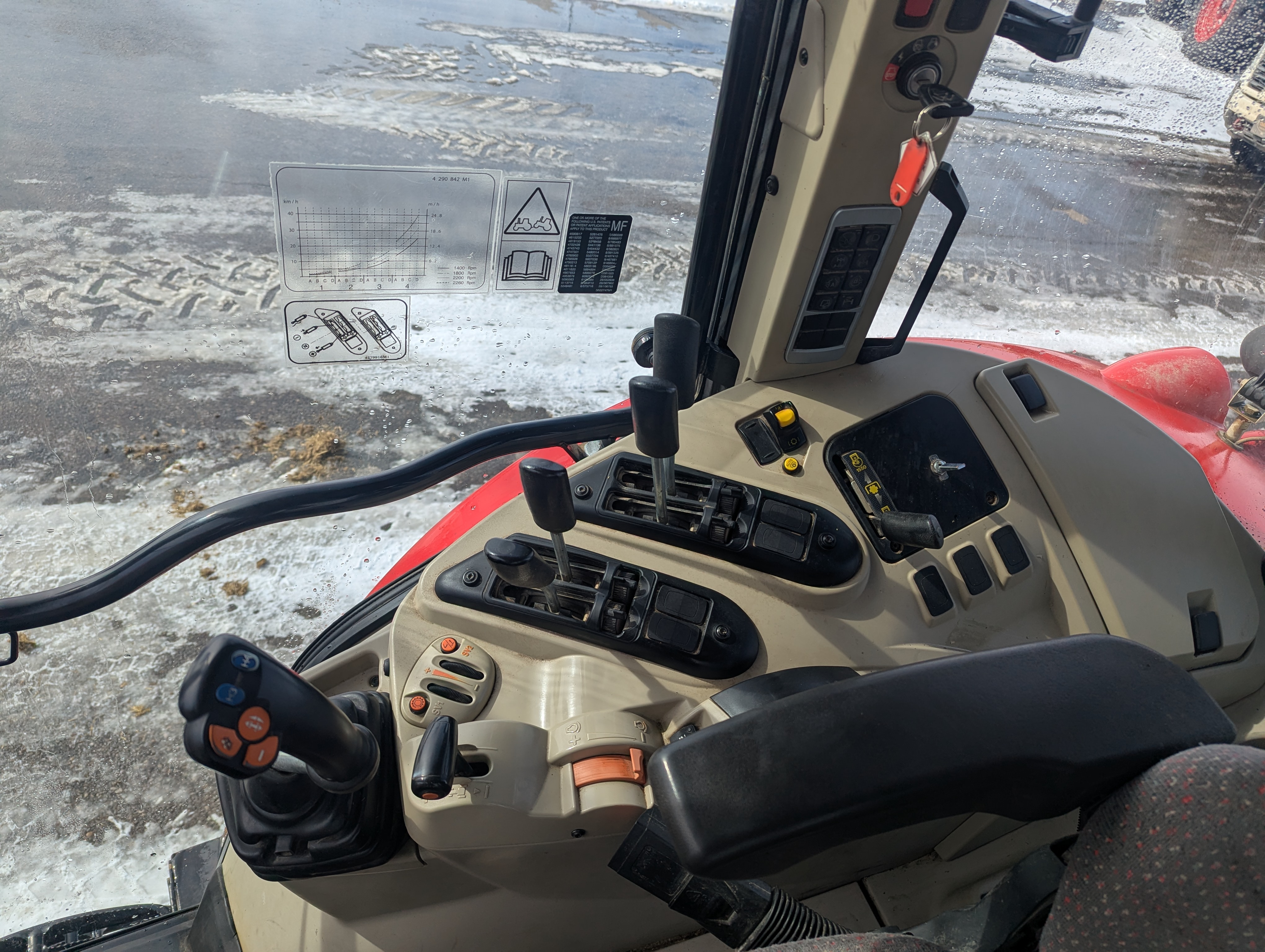 2013 Massey Ferguson 7614 Classic Tractor