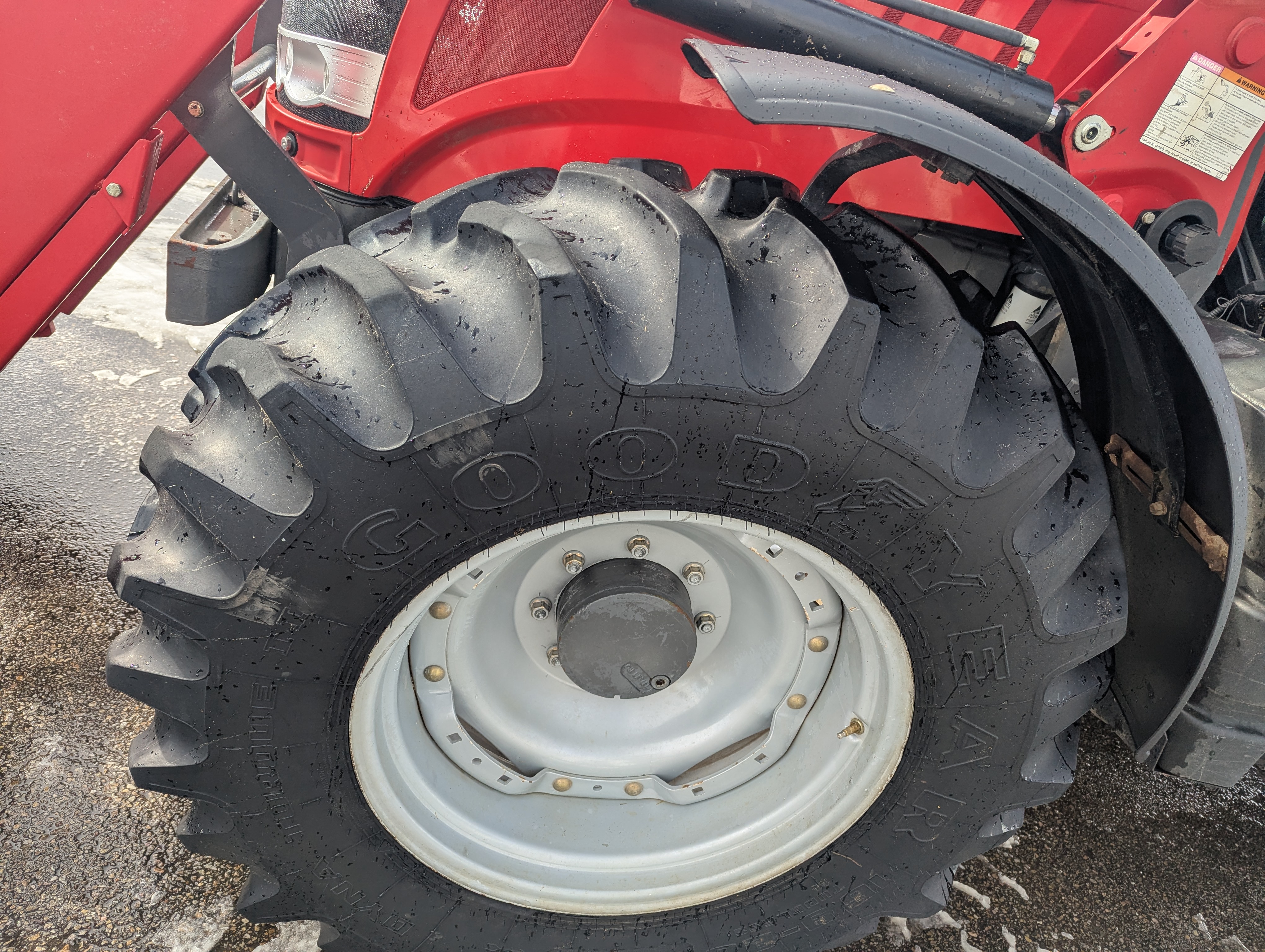 2013 Massey Ferguson 7614 Classic Tractor