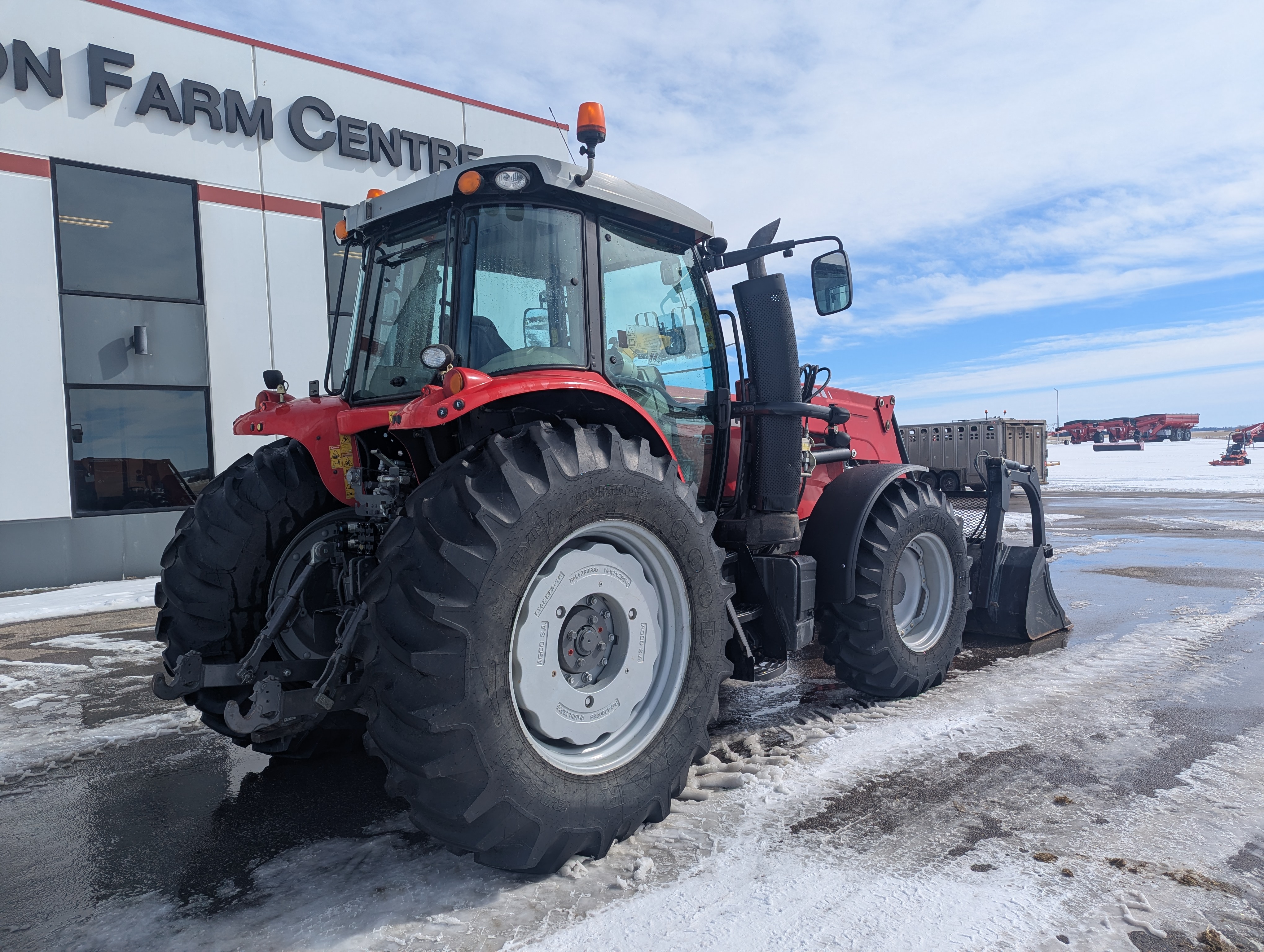 2013 Massey Ferguson 7614 Classic Tractor
