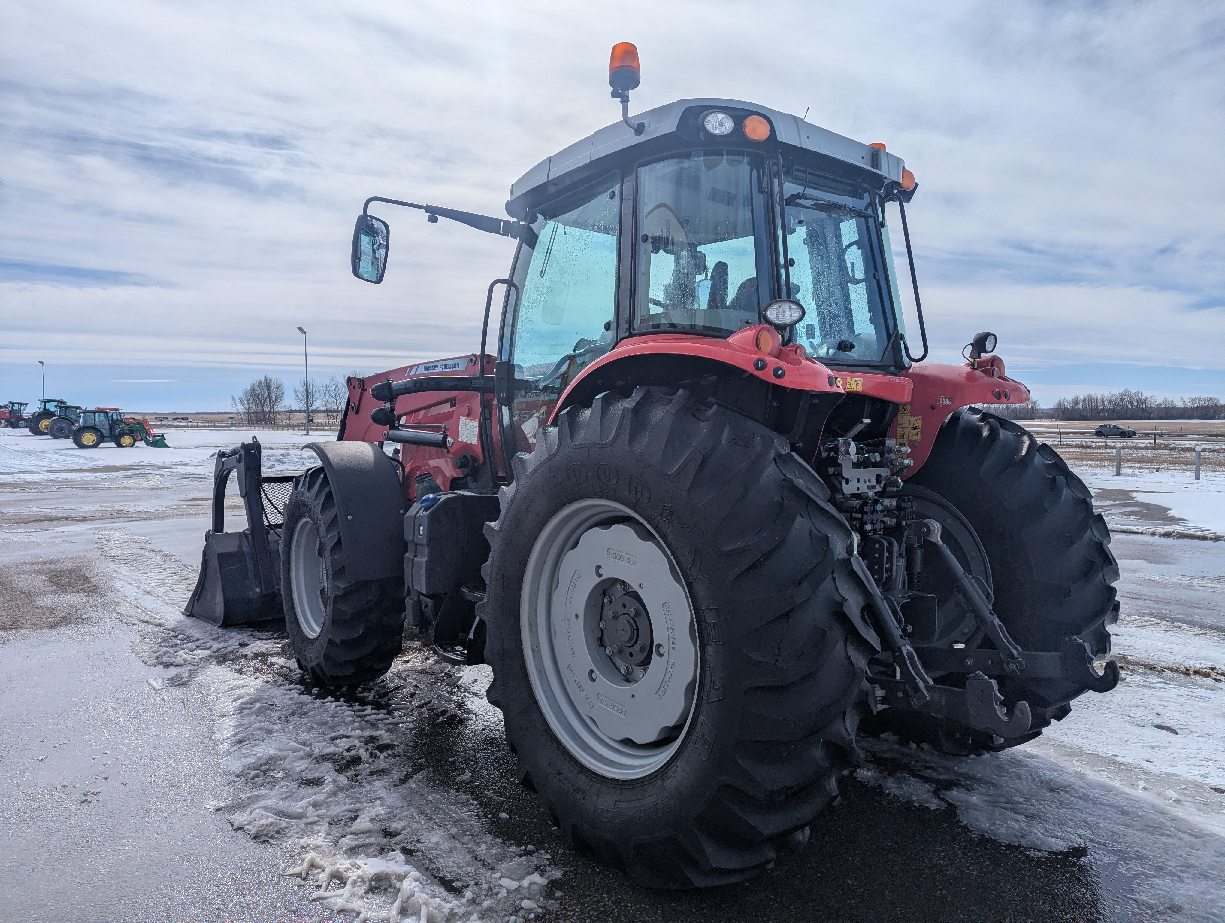 2013 Massey Ferguson 7614 Classic Tractor