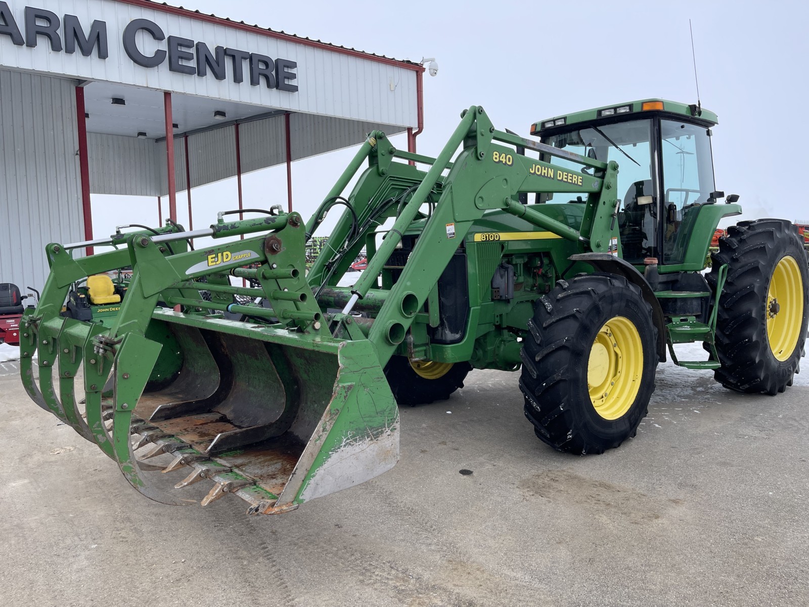 1998 John Deere 8100 Tractor