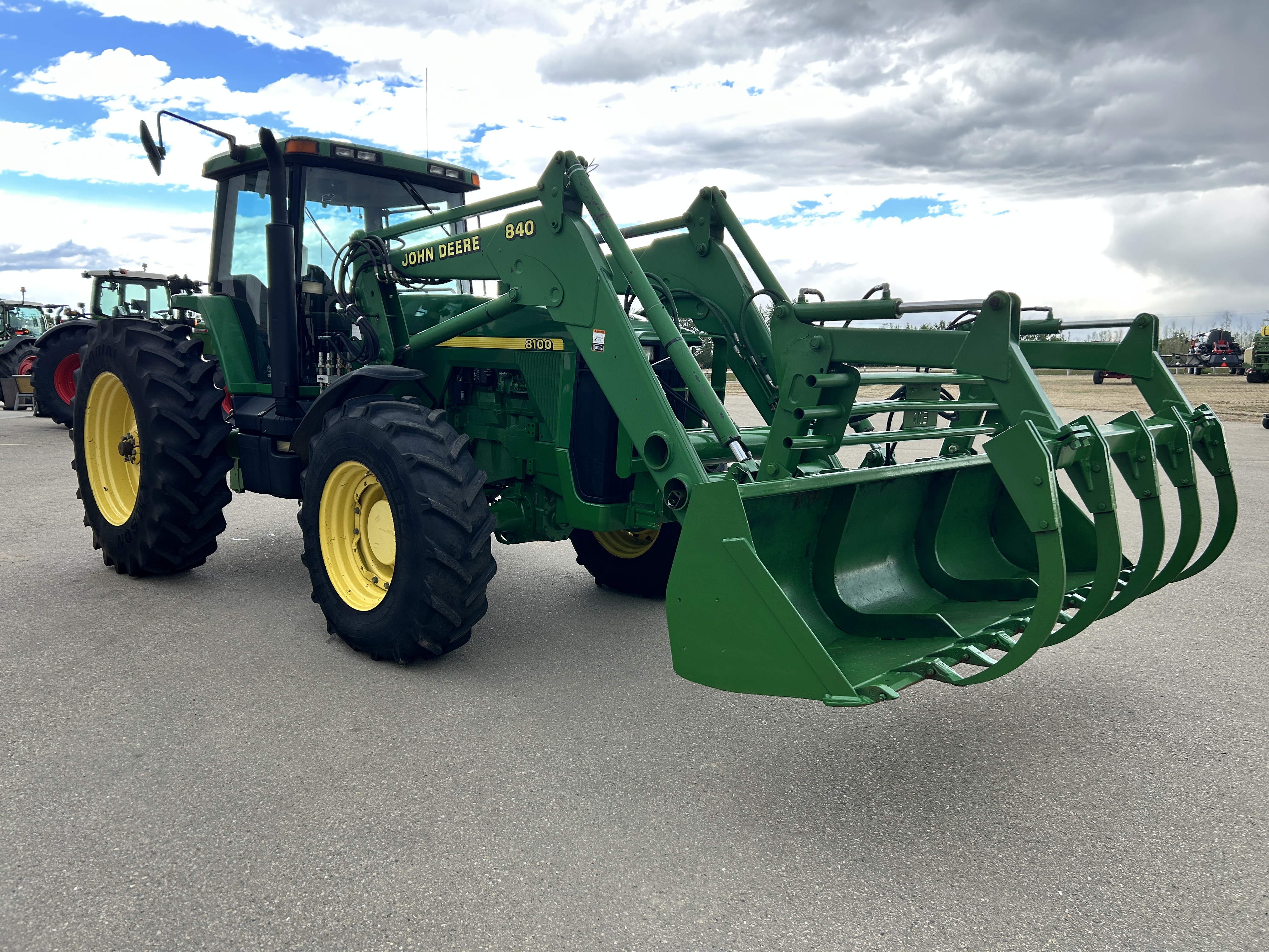 1998 John Deere 8100 Tractor