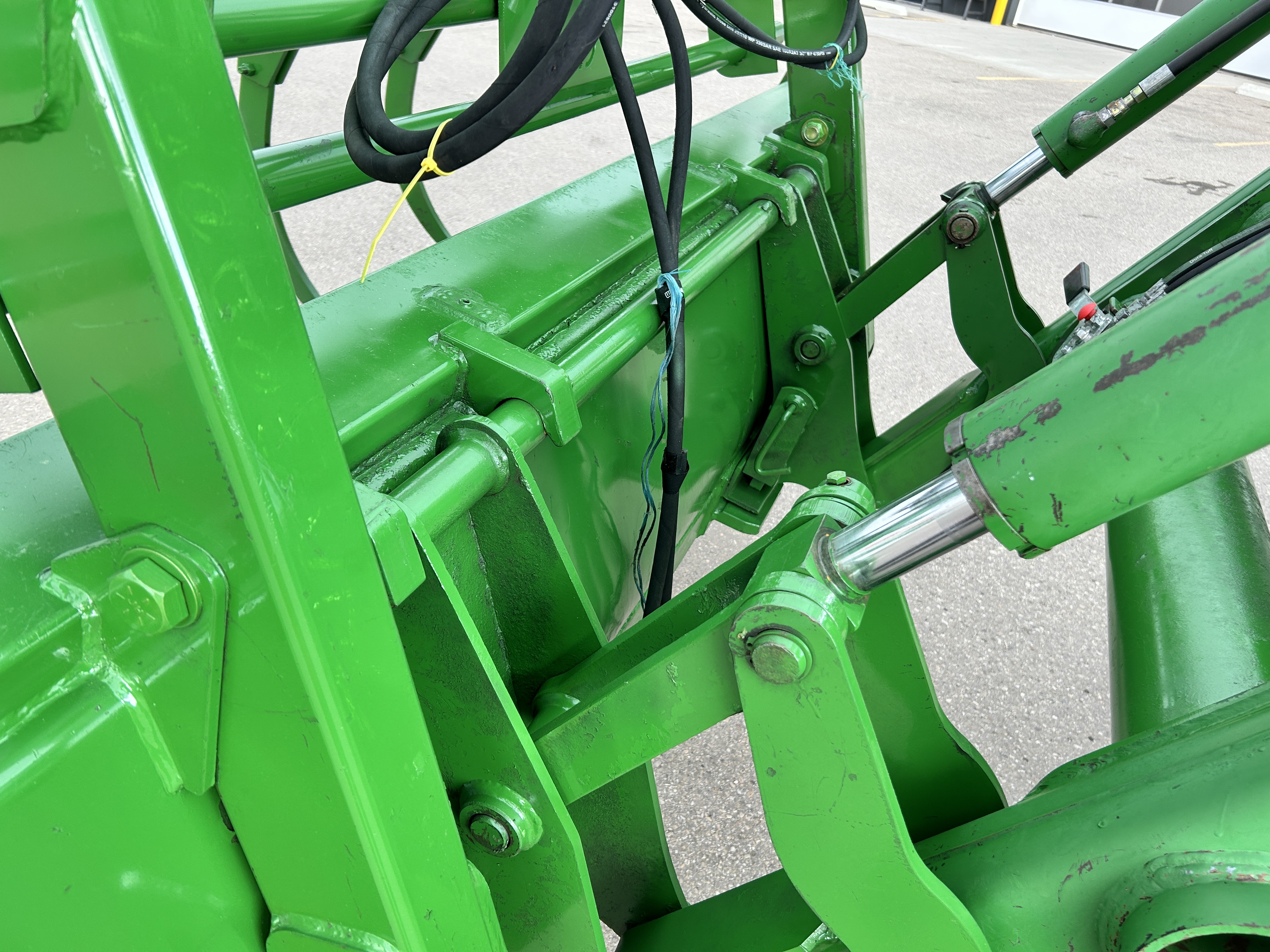 1998 John Deere 8100 Tractor