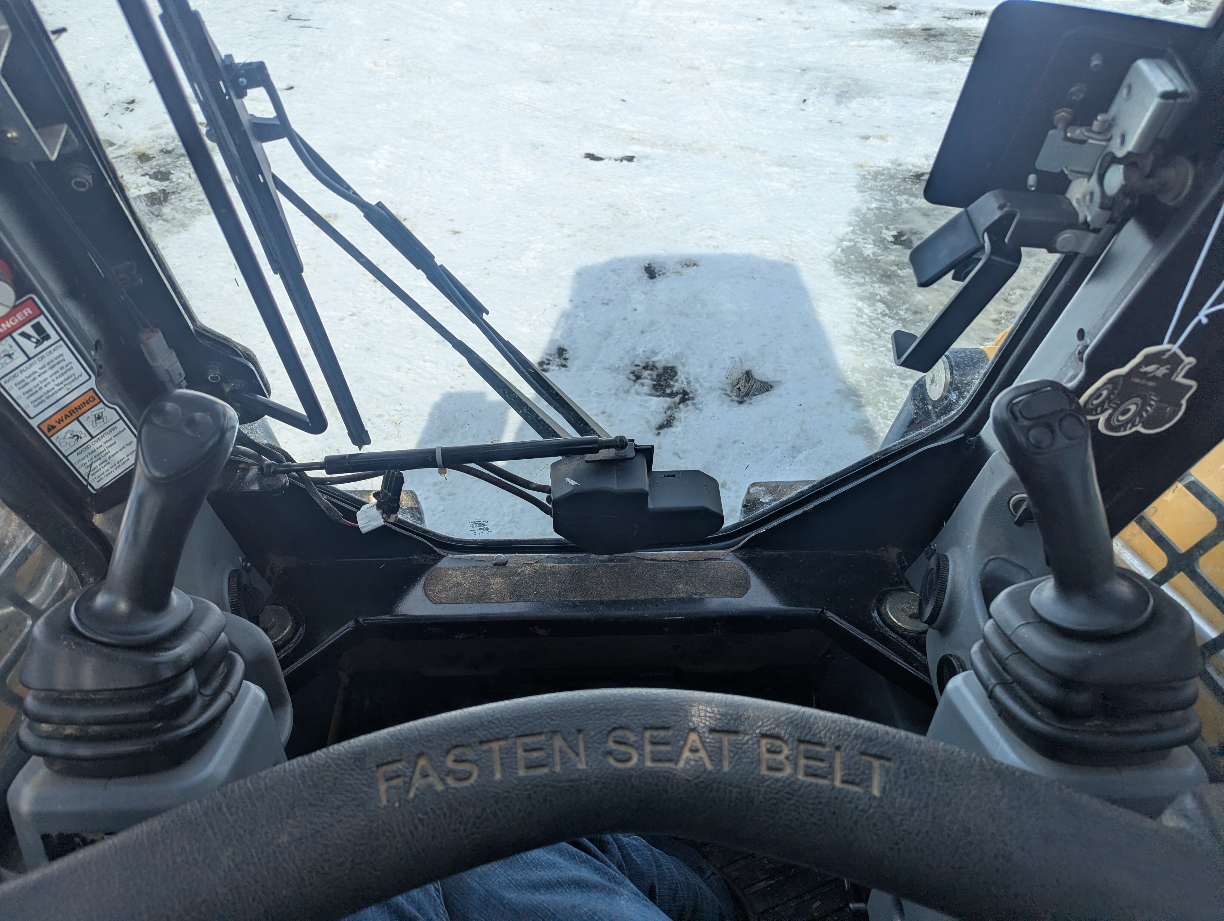 2022 Gehl R220 Skid Steer Loader