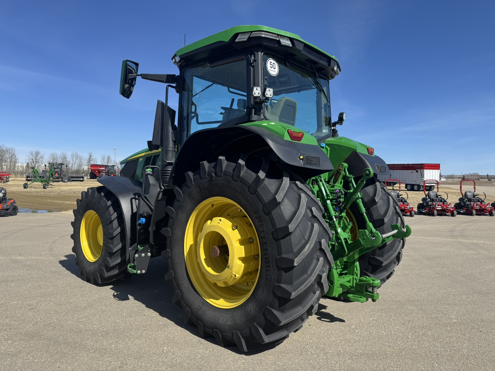2023 John Deere 7R 230 Tractor