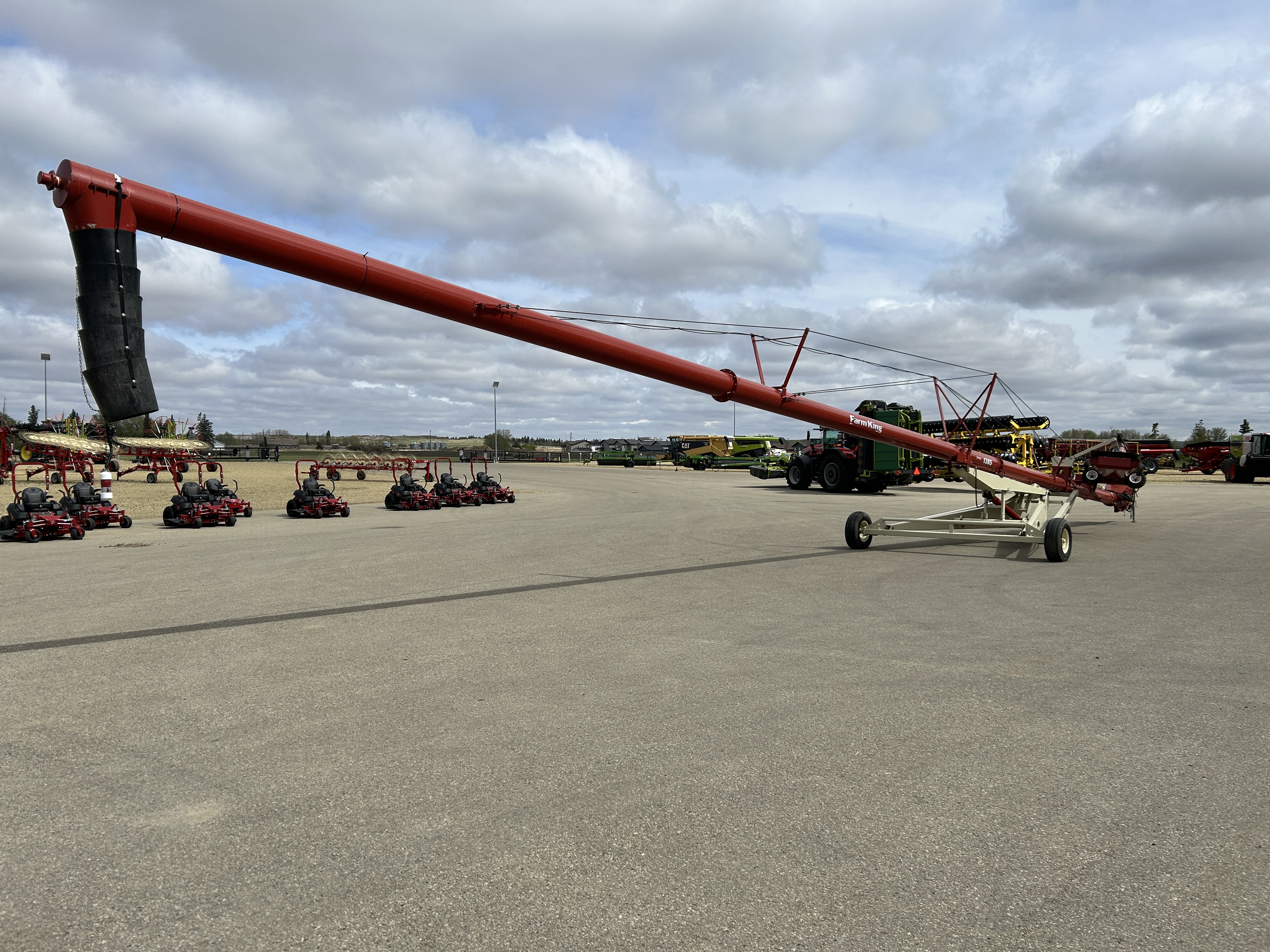 2019 Buhler Farm King 13x85 Grain Auger