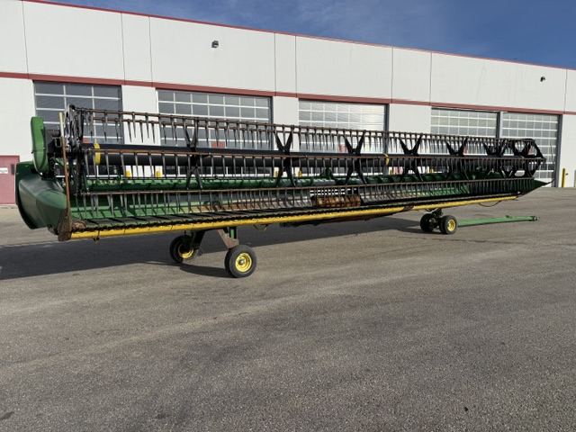 2010 John Deere 635D Header Combine