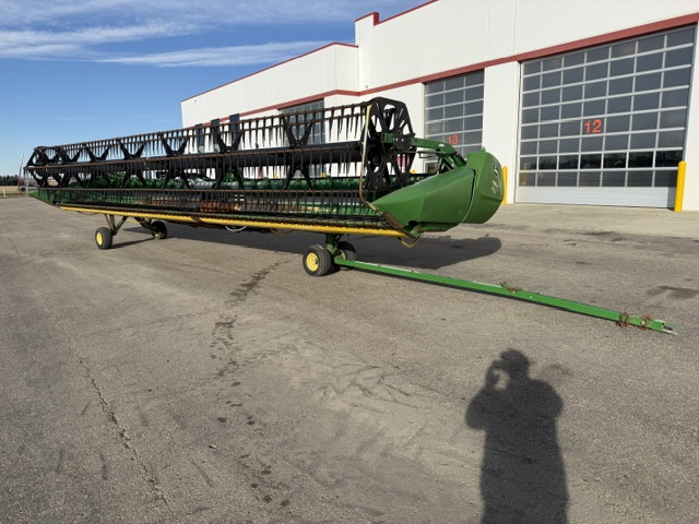 2010 John Deere 635D Header Combine