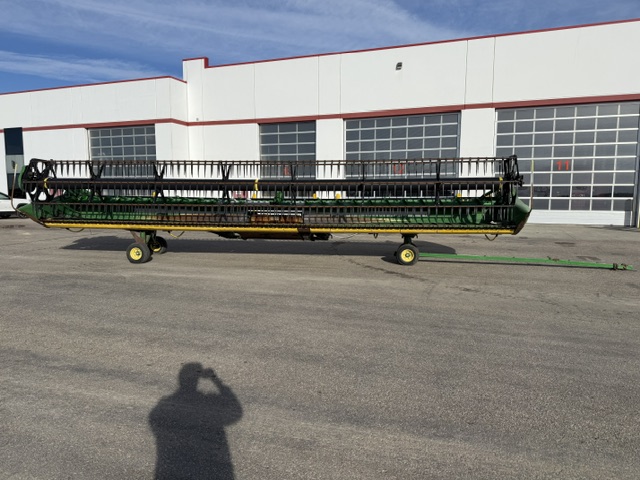 2010 John Deere 635D Header Combine