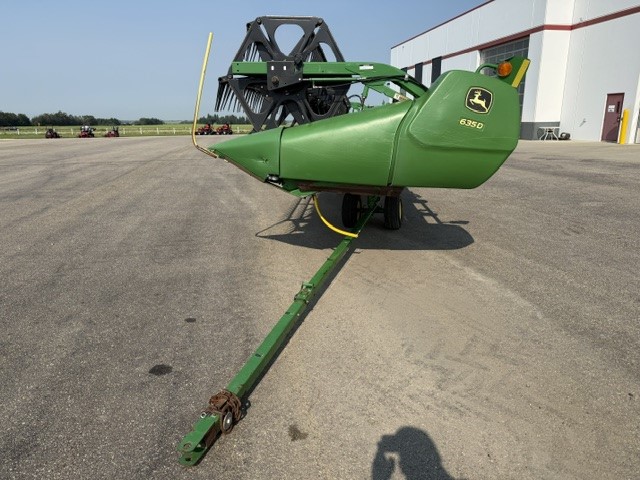 2010 John Deere 635D Header Combine