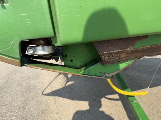 2010 John Deere 635D Header Combine