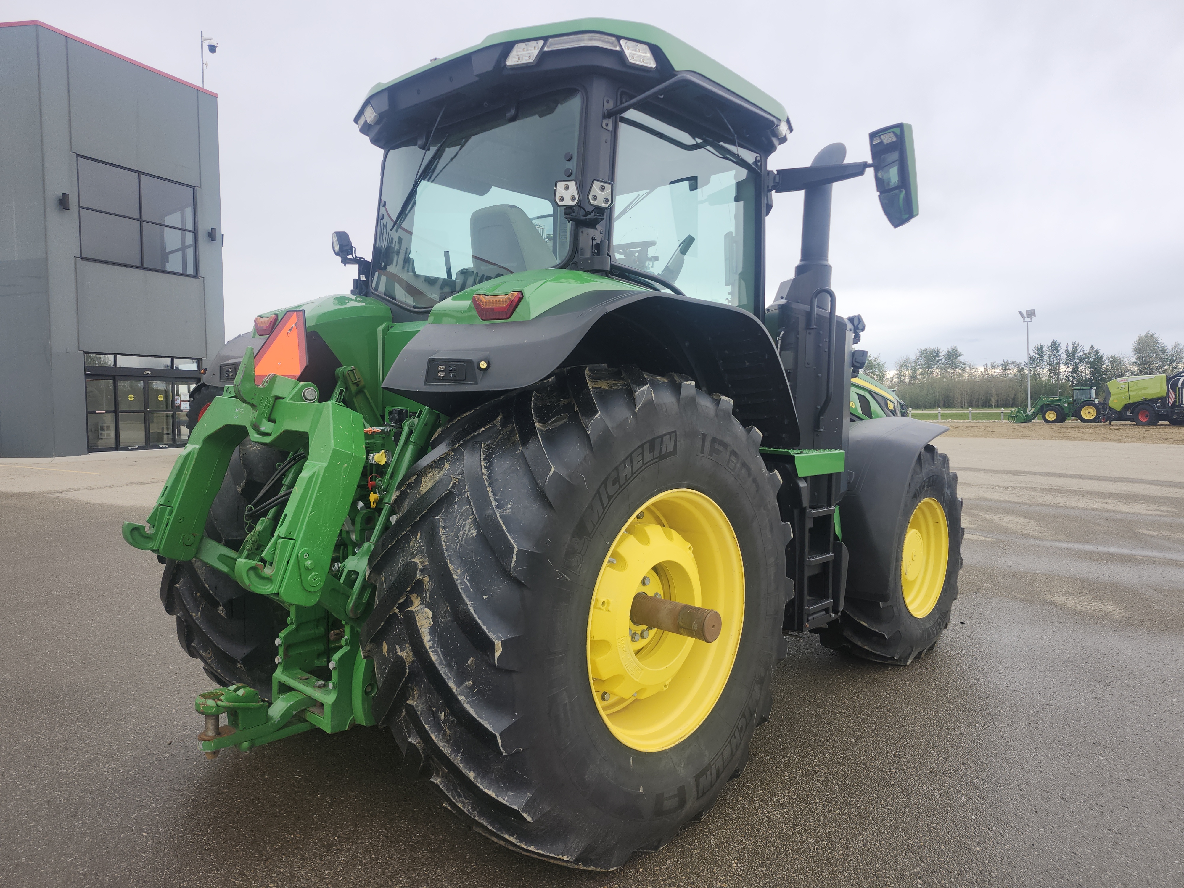 2021 John Deere 8R 310 Tractor