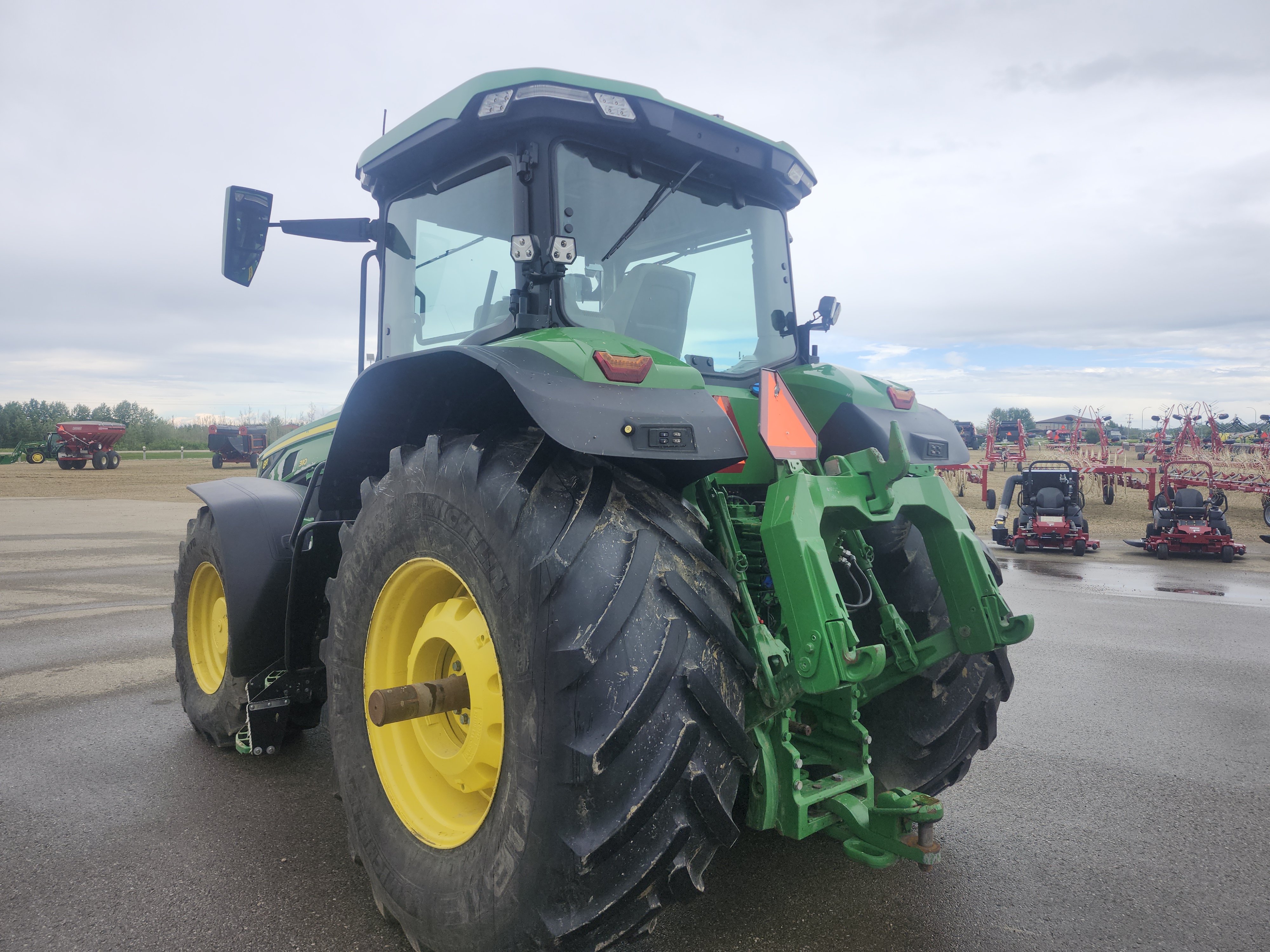 2021 John Deere 8R 310 Tractor