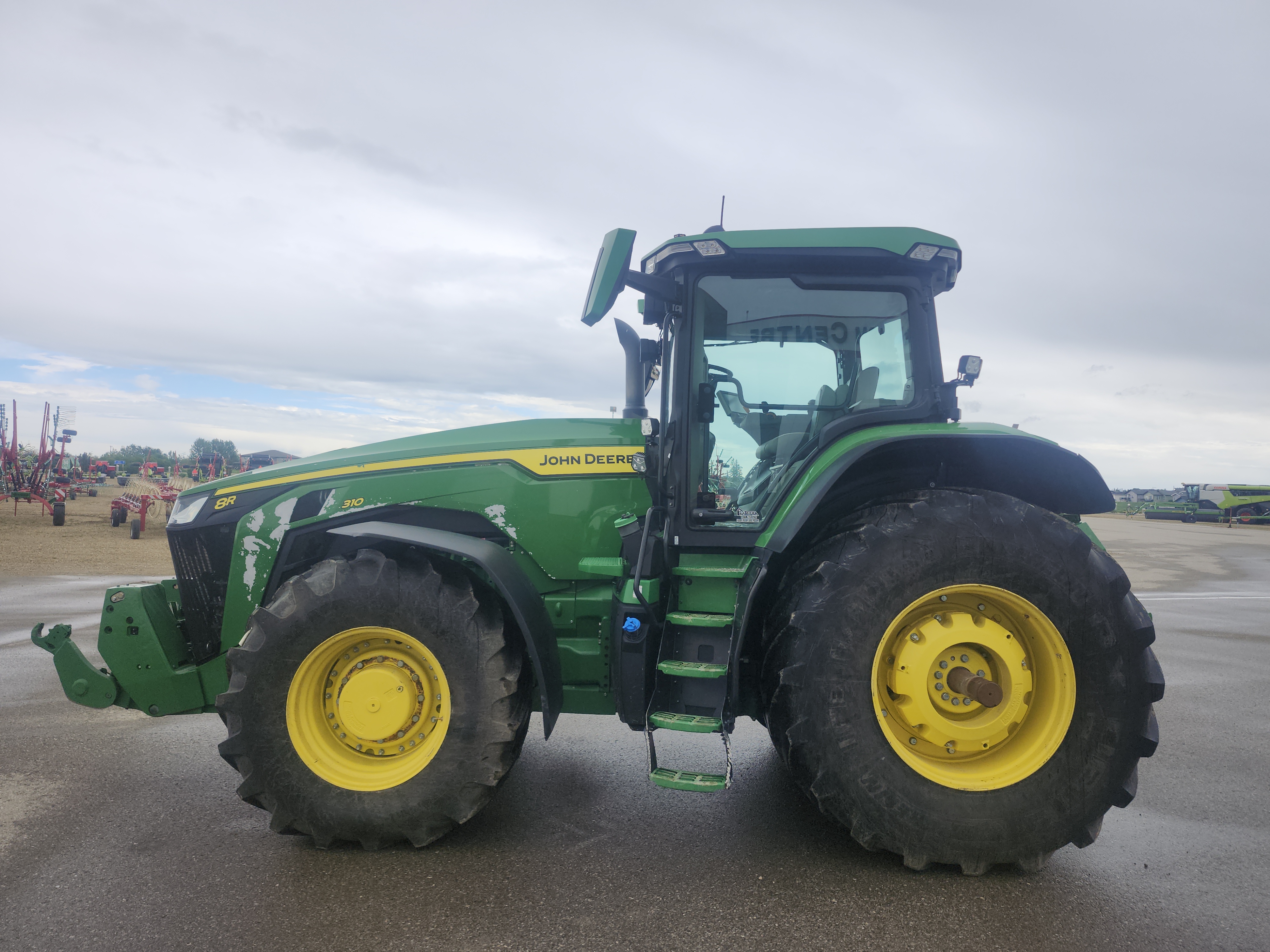 2021 John Deere 8R 310 Tractor