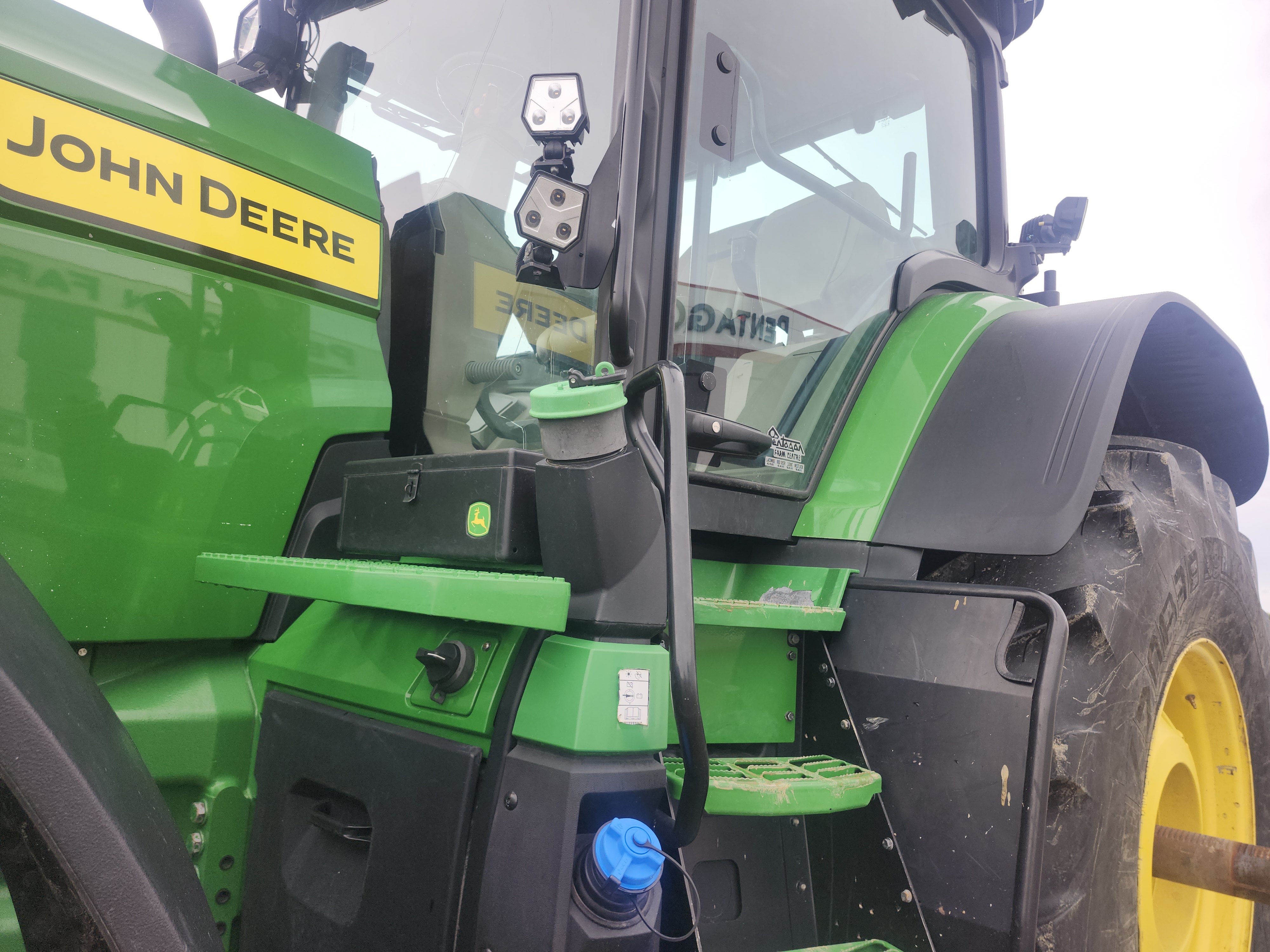 2021 John Deere 8R 310 Tractor