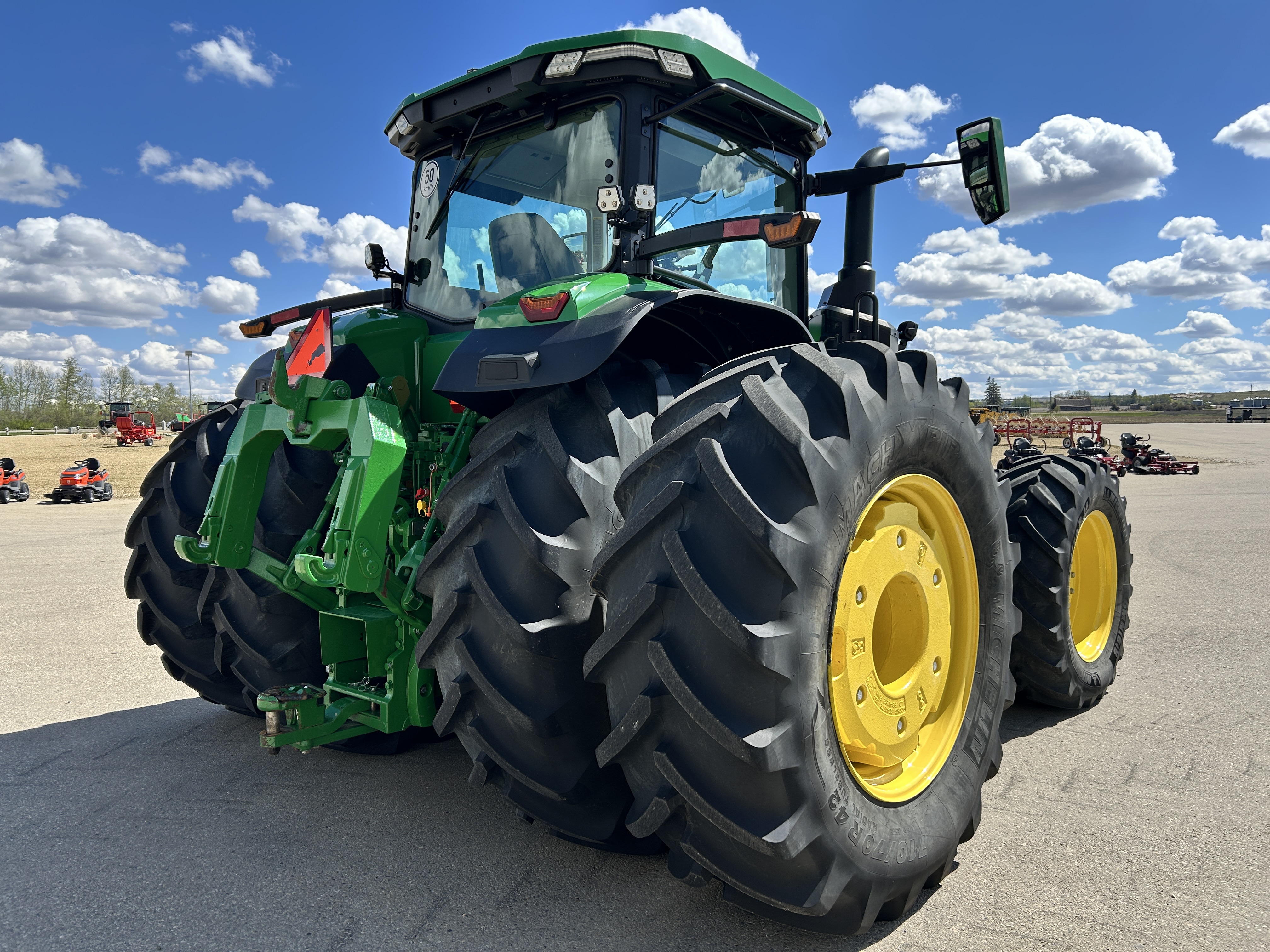 2022 John Deere 8R 340 Tractor