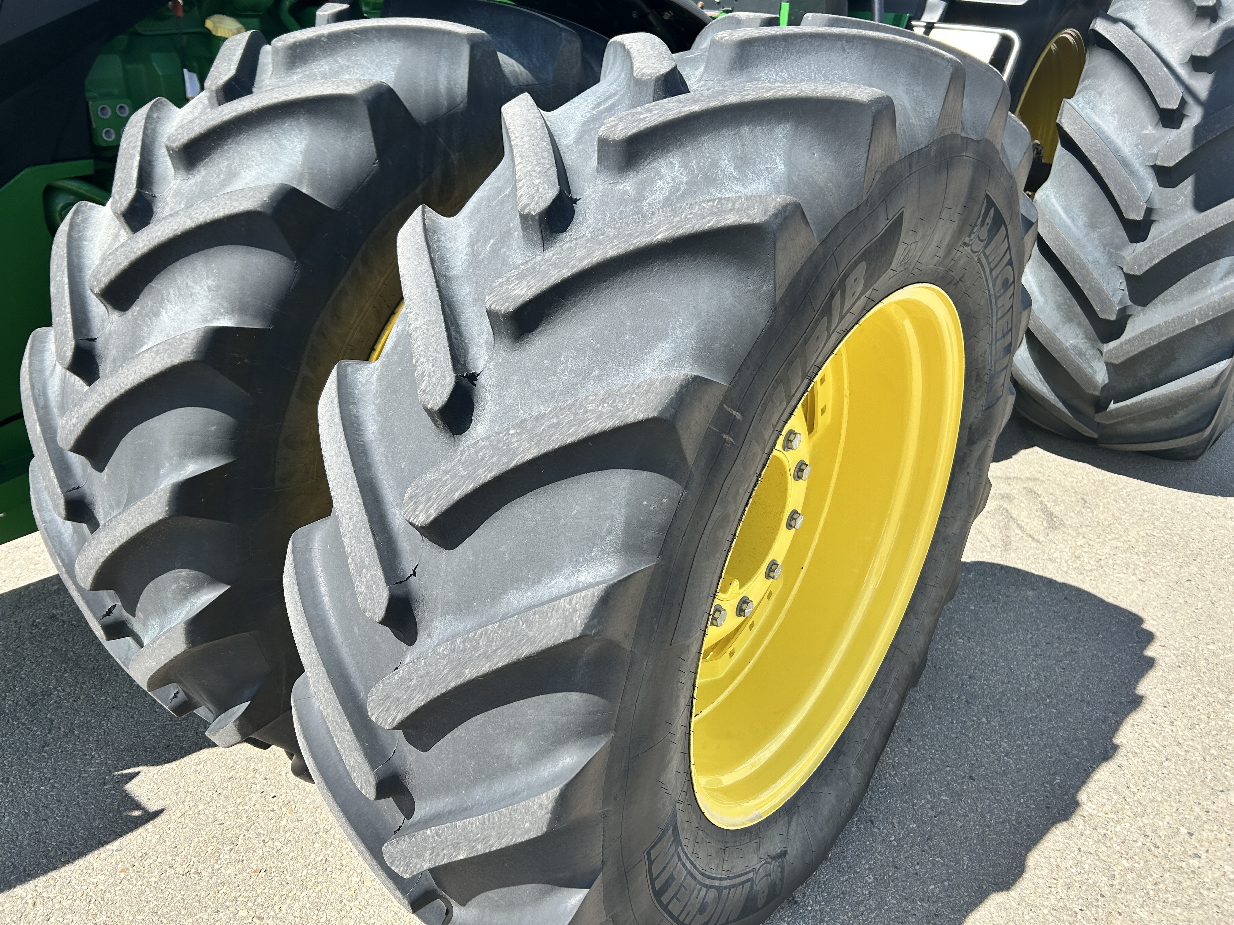 2022 John Deere 8R 340 Tractor