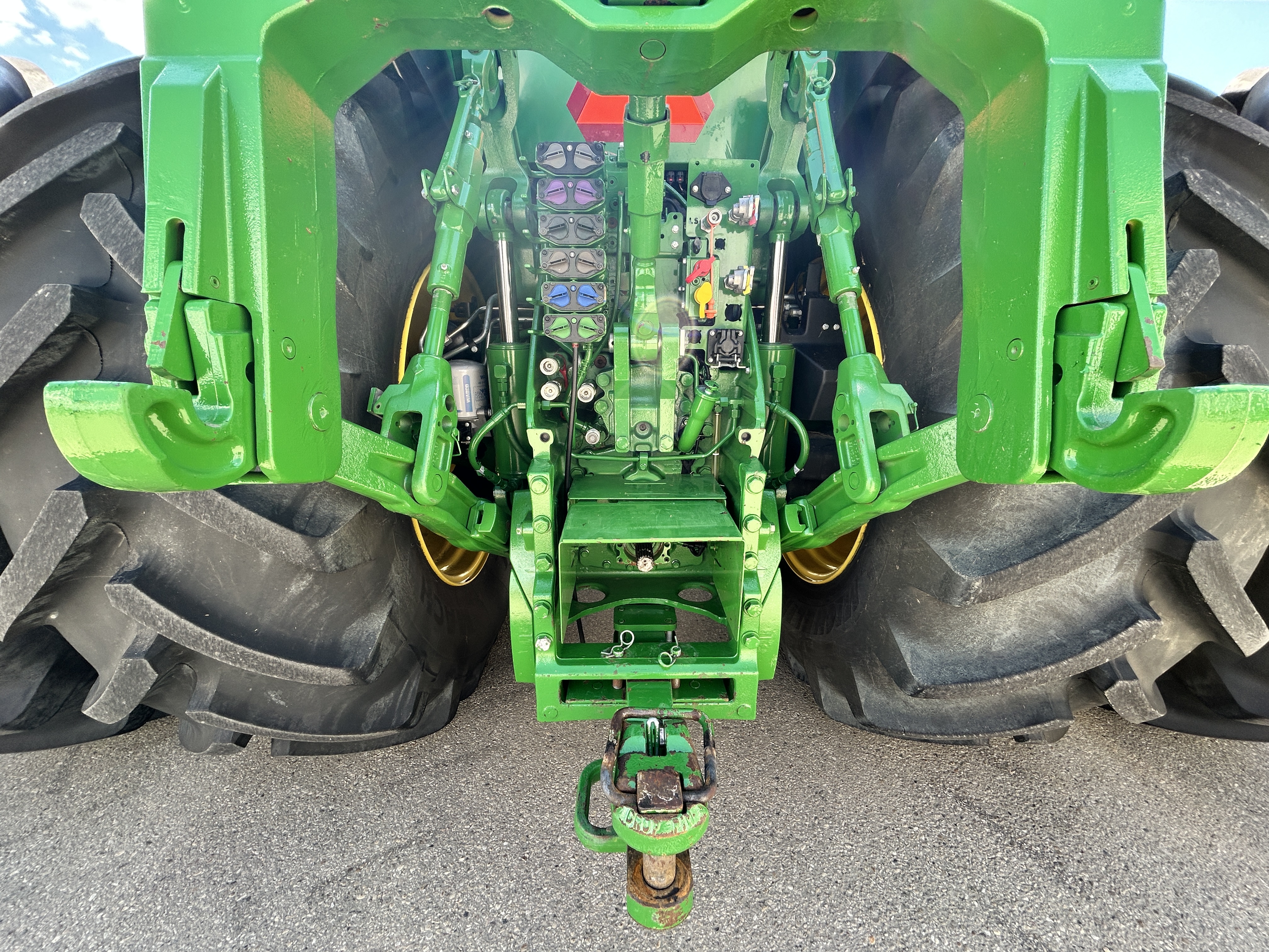2022 John Deere 8R 340 Tractor