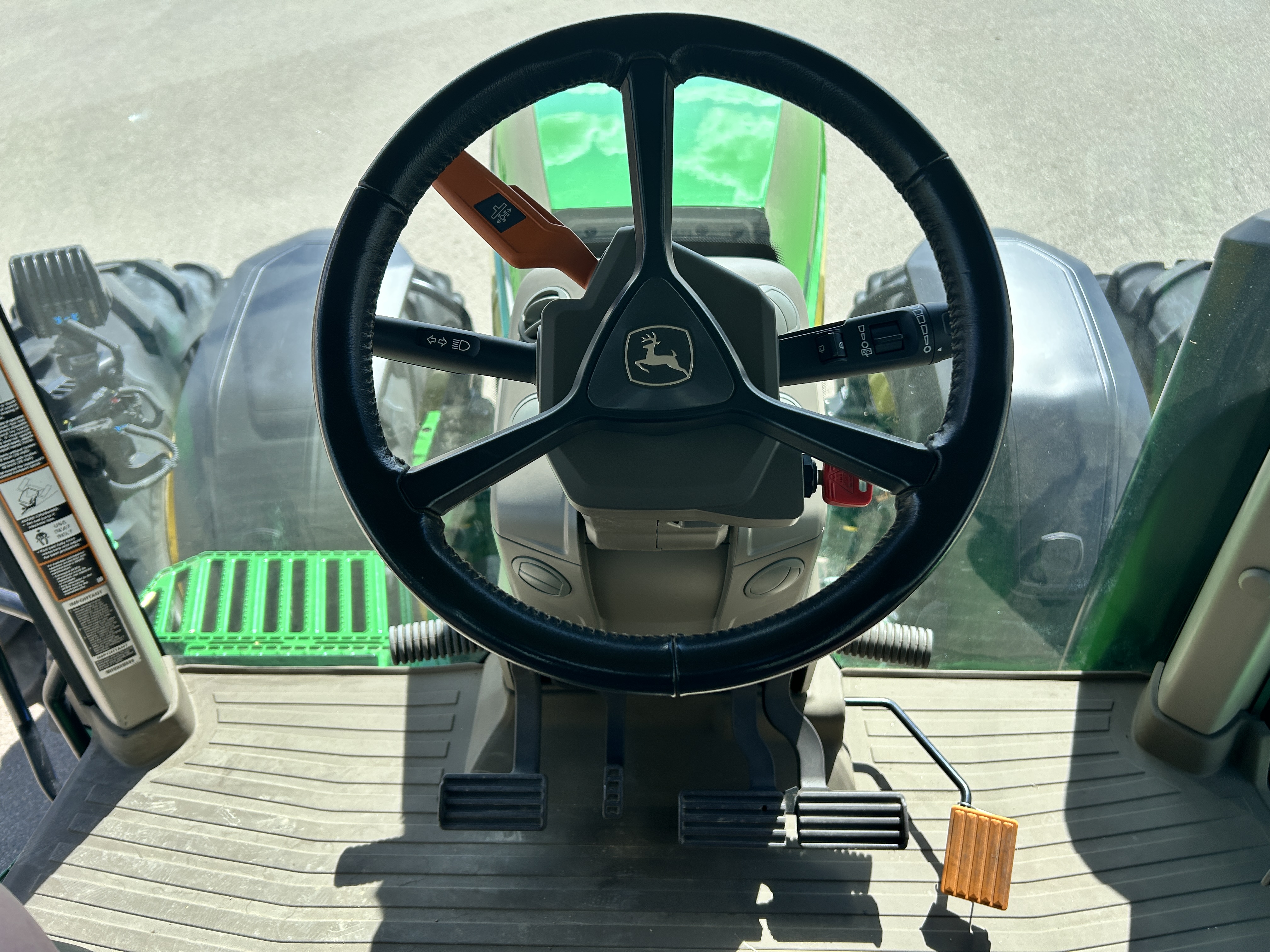 2022 John Deere 8R 340 Tractor