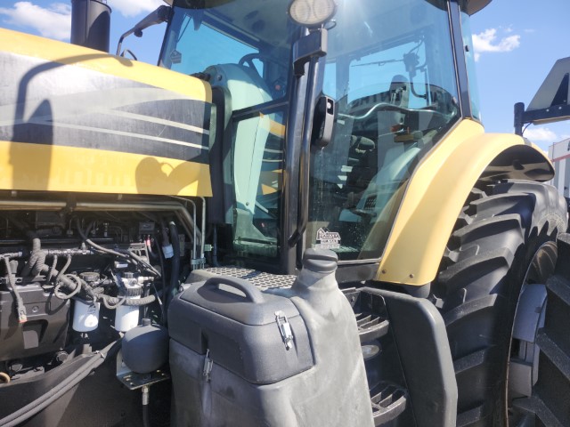 2005 Challenger MT665B Tractor