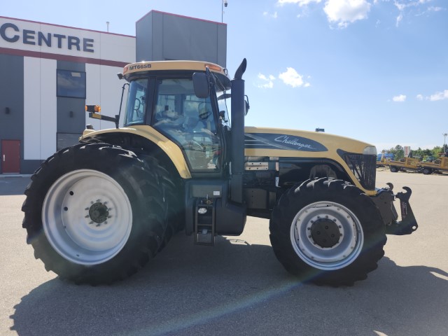2005 Challenger MT665B Tractor
