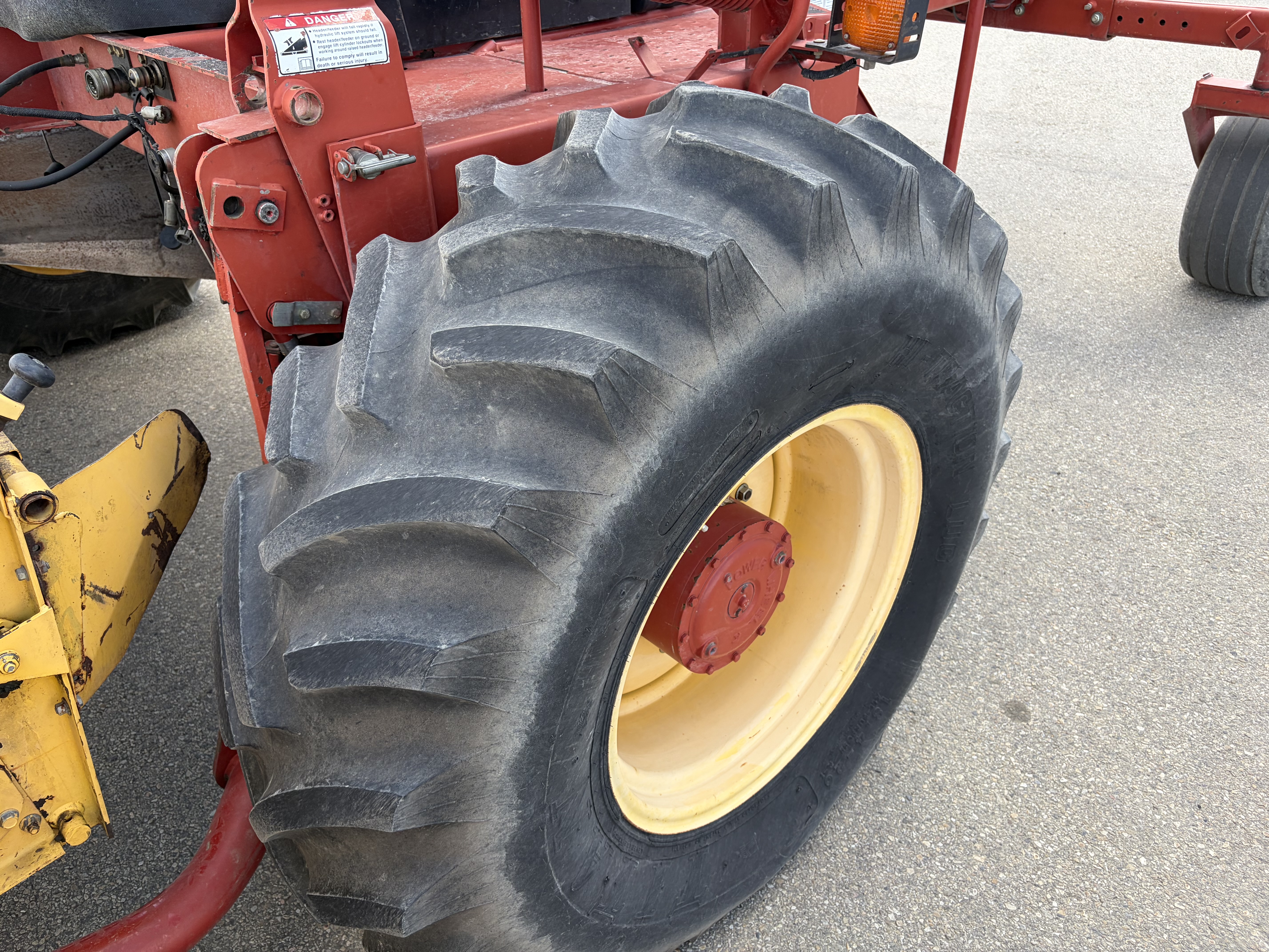2002 New Holland HW340 Windrower