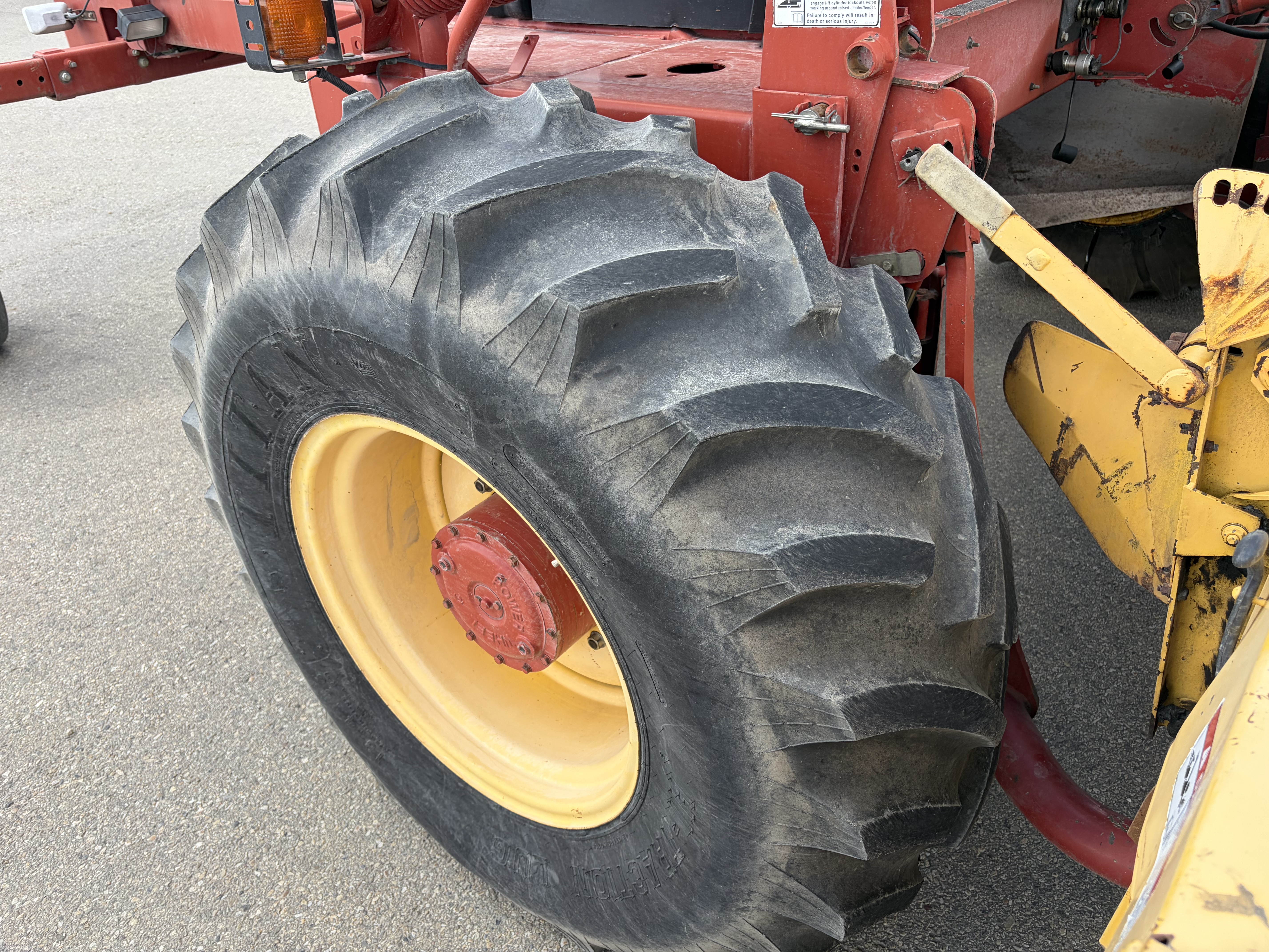 2002 New Holland HW340 Windrower