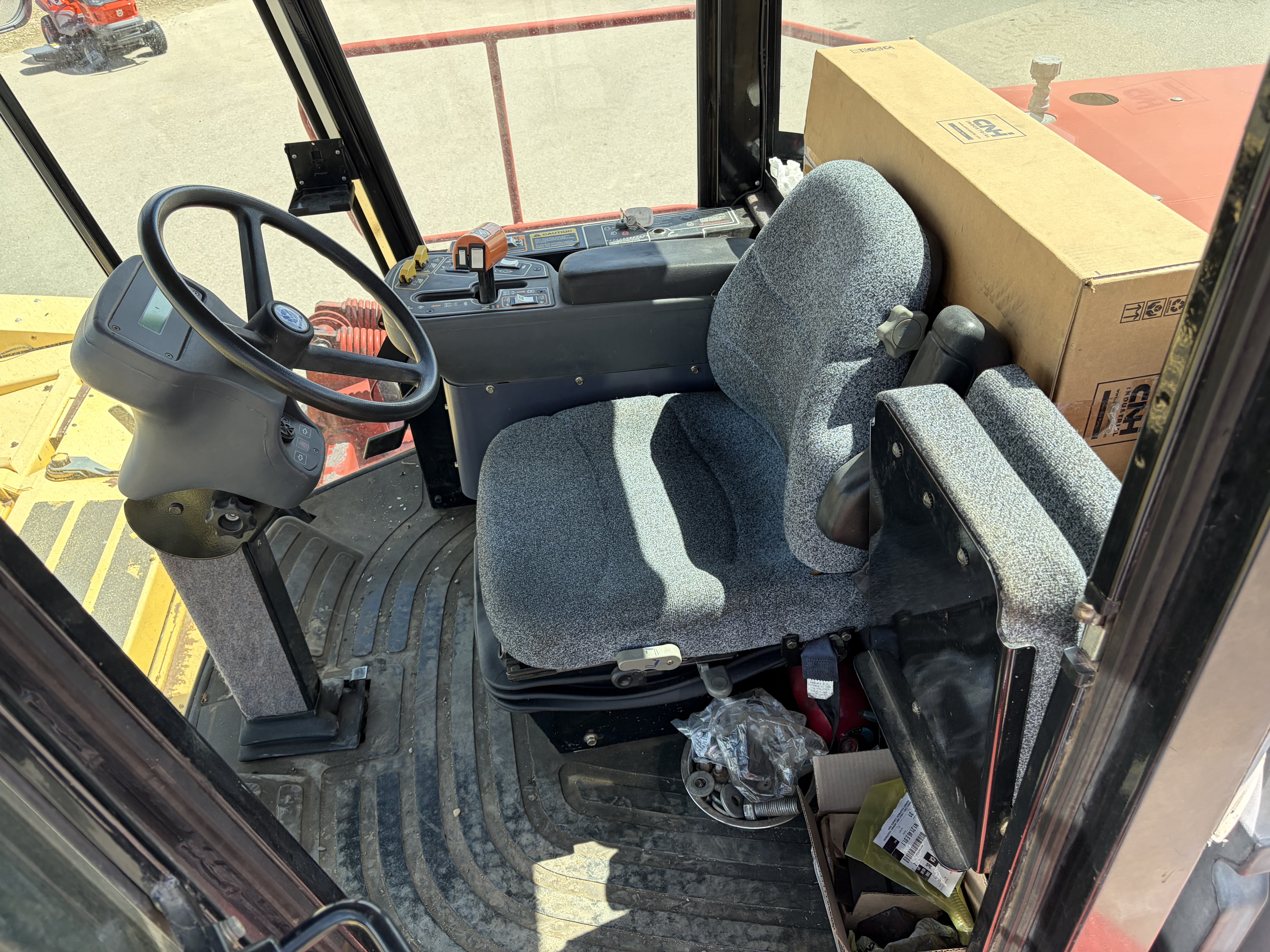 2002 New Holland HW340 Windrower