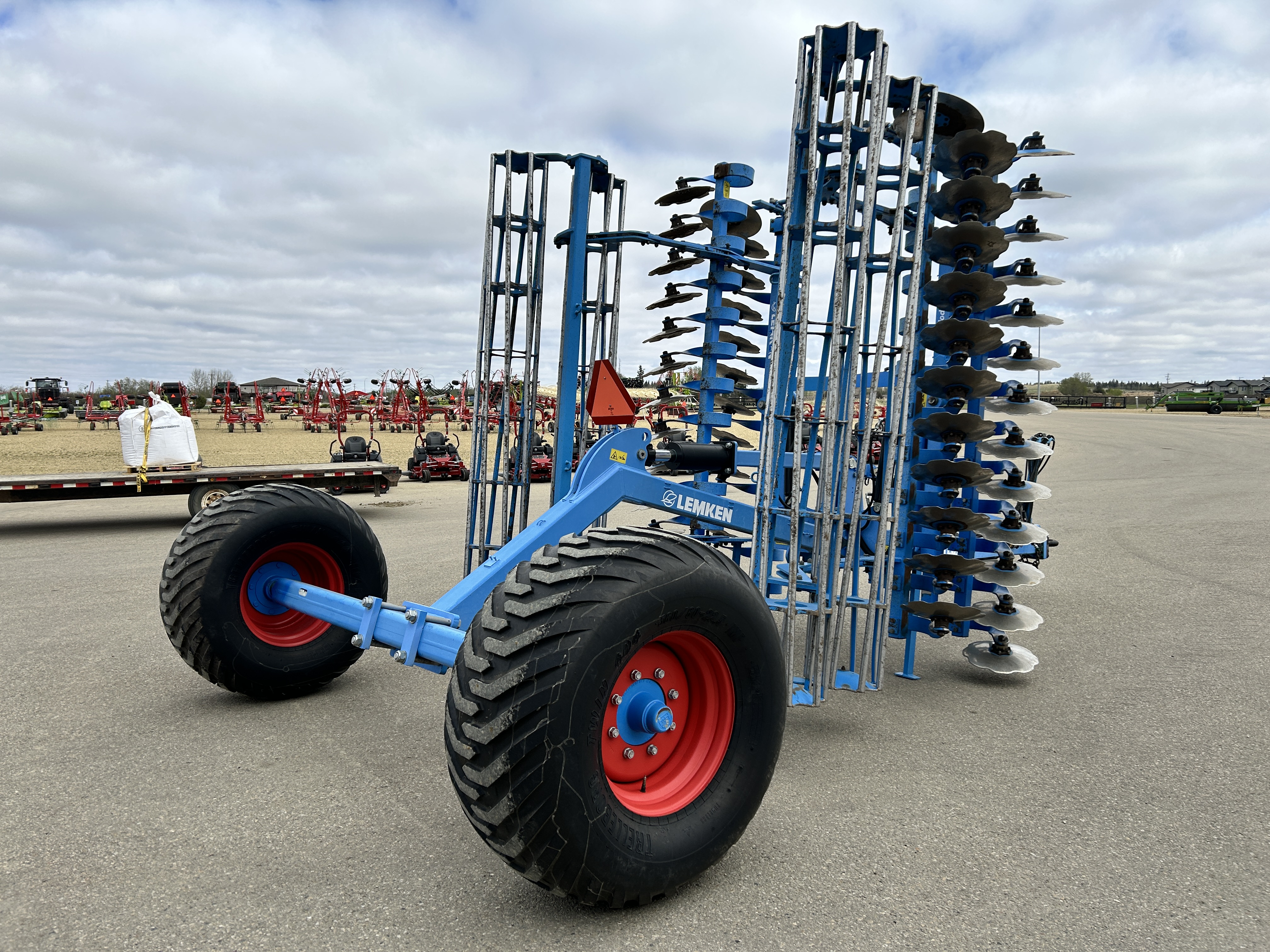 2015 LEMKEN Heliodor 8/600 Disk