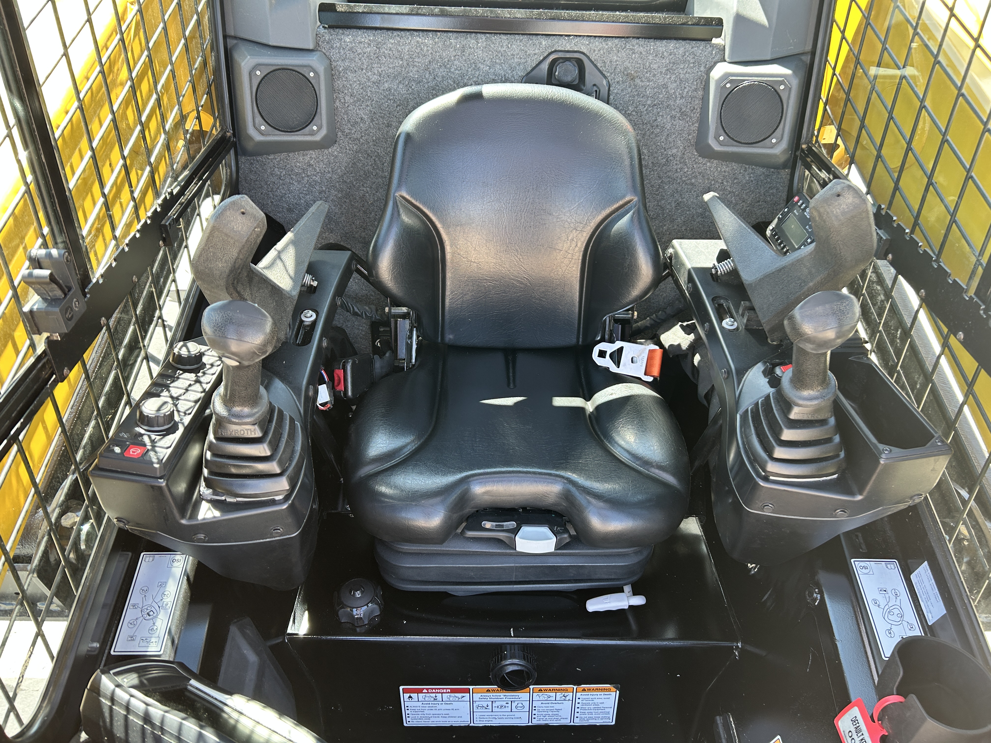 2024 Gehl V230 Skid Steer Loader