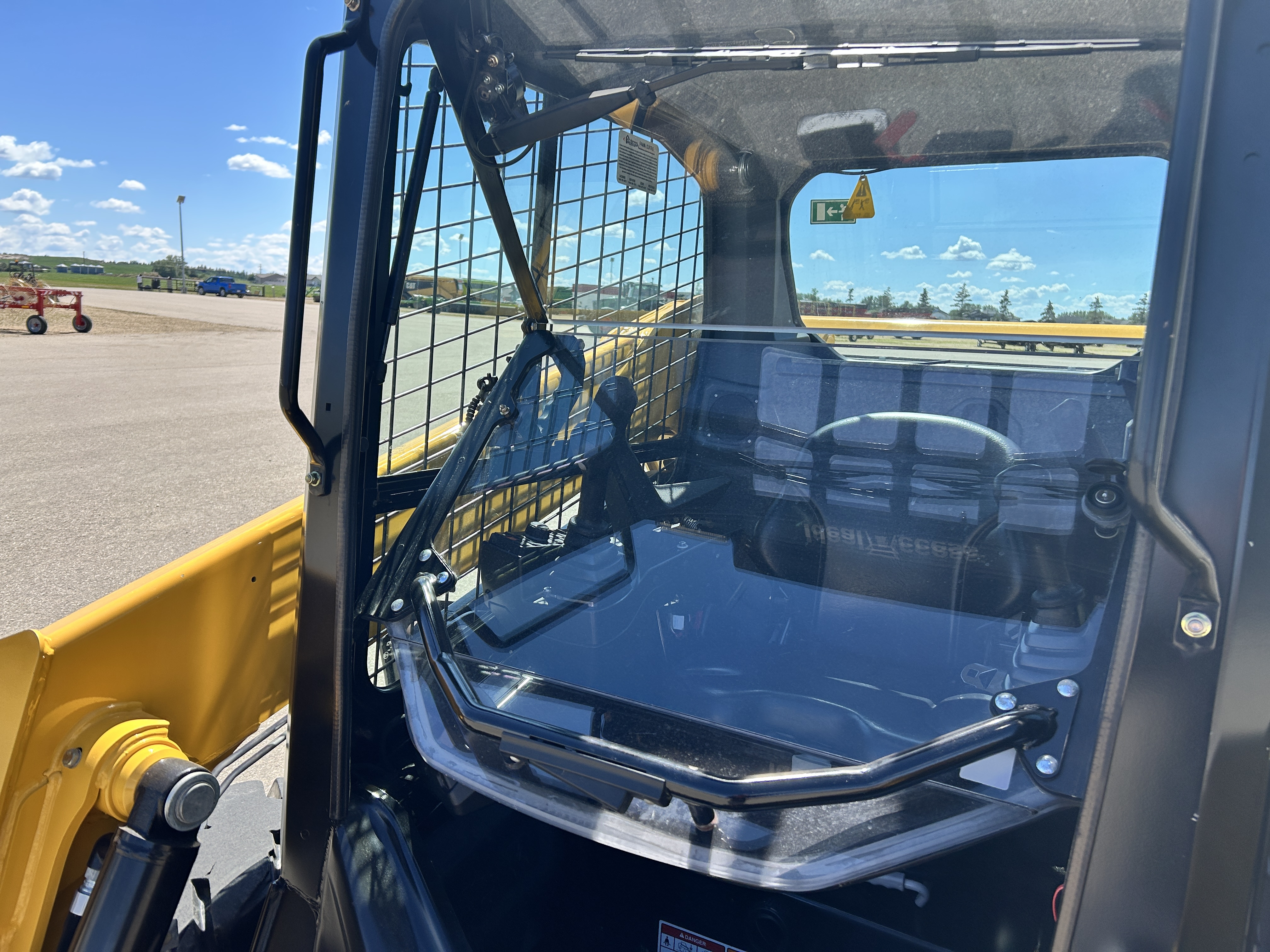 2024 Gehl V230 Skid Steer Loader