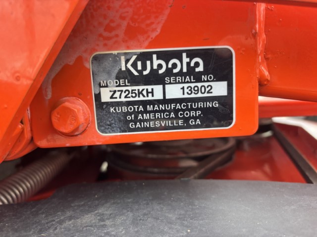 Kubota Z275KH Mower/Zero Turn