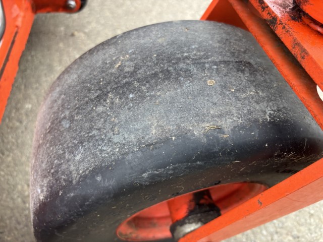 Kubota Z275KH Mower/Zero Turn