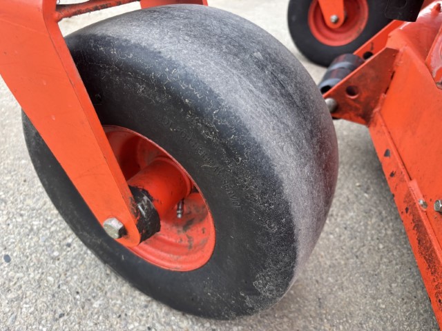Kubota Z275KH Mower/Zero Turn