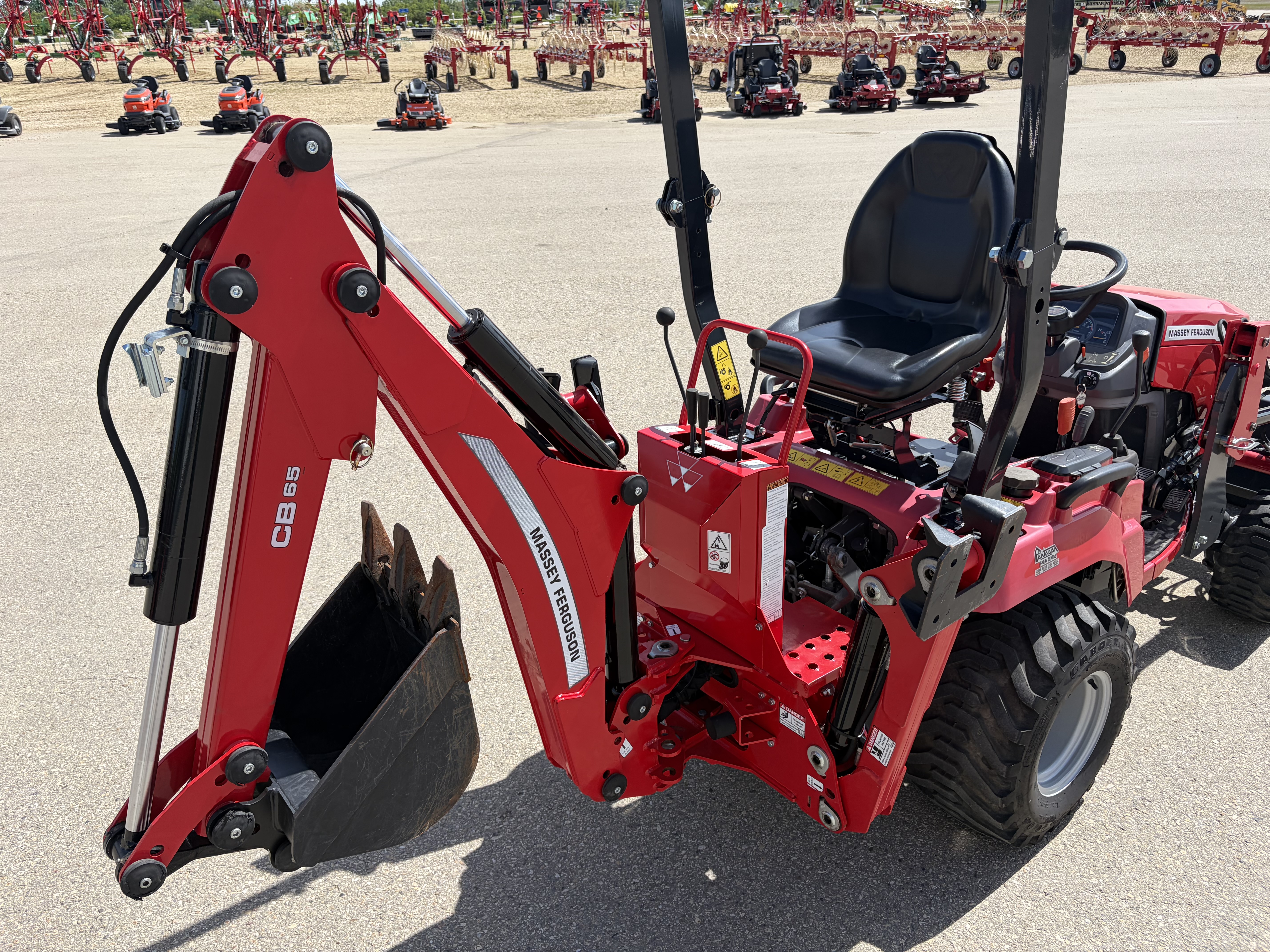 2020 Massey Ferguson GC1723EB Tractor