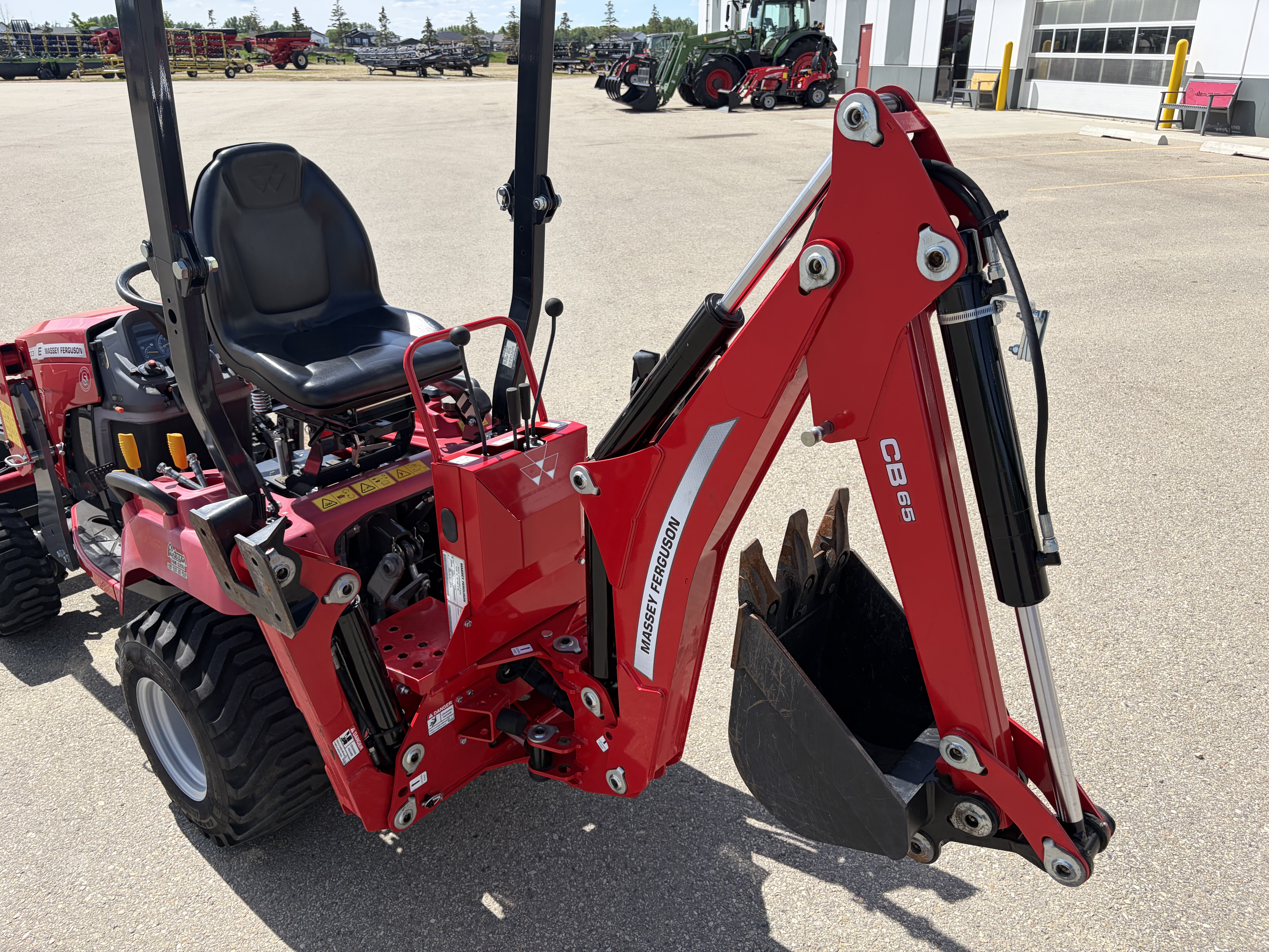 2020 Massey Ferguson GC1723EB Tractor