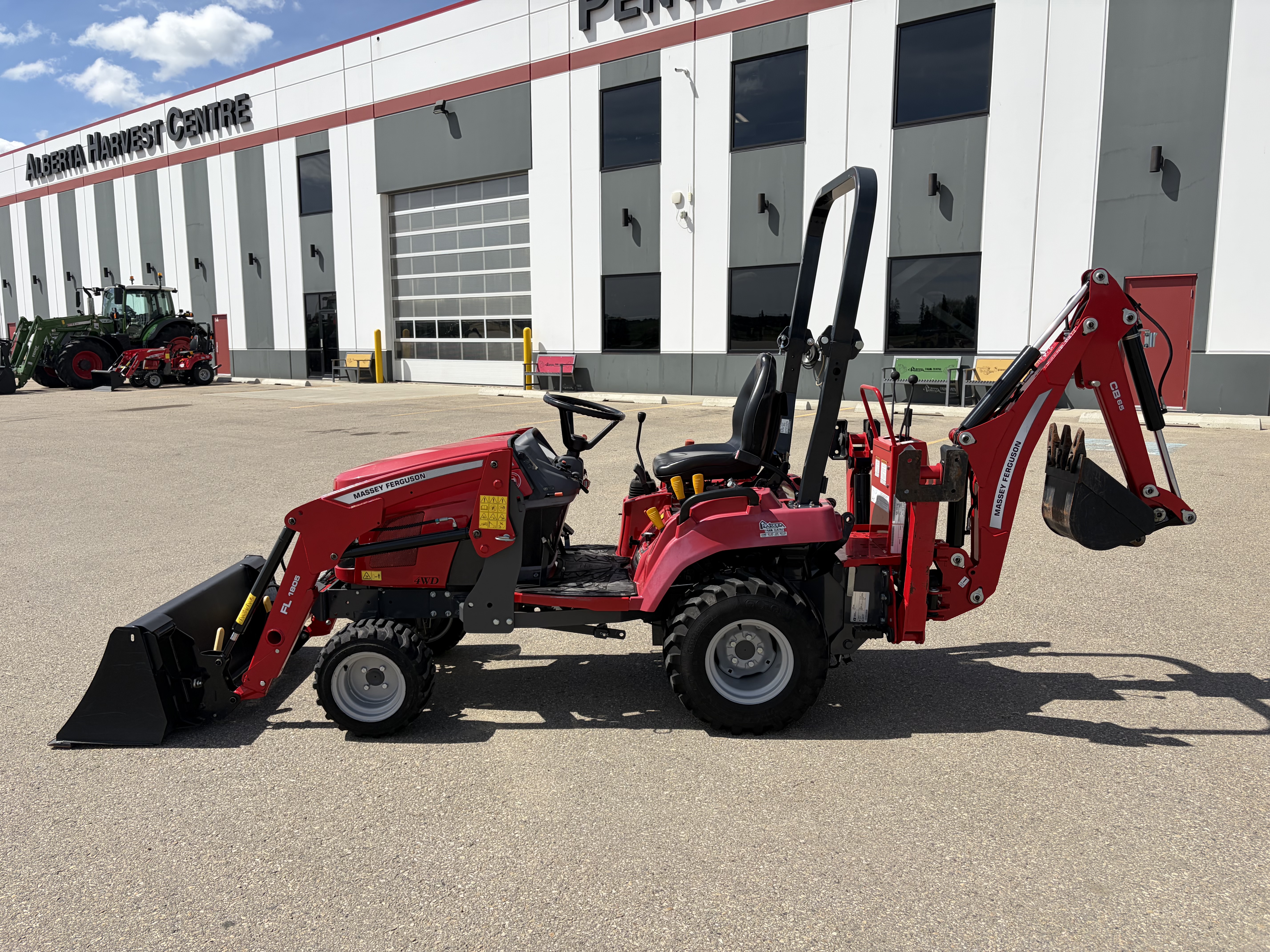 2020 Massey Ferguson GC1723EB Tractor