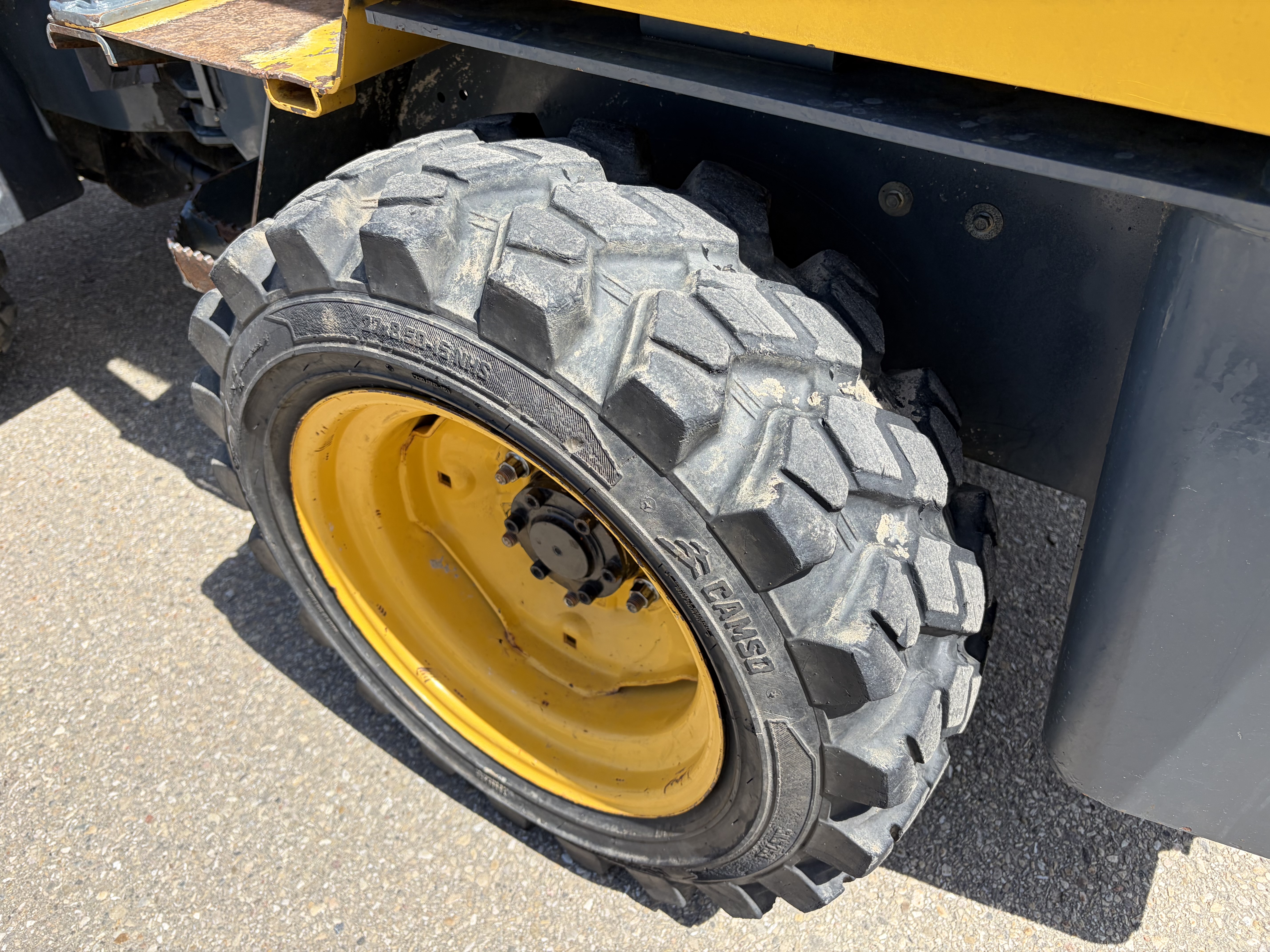 2015 Gehl AL140 Wheel Loader