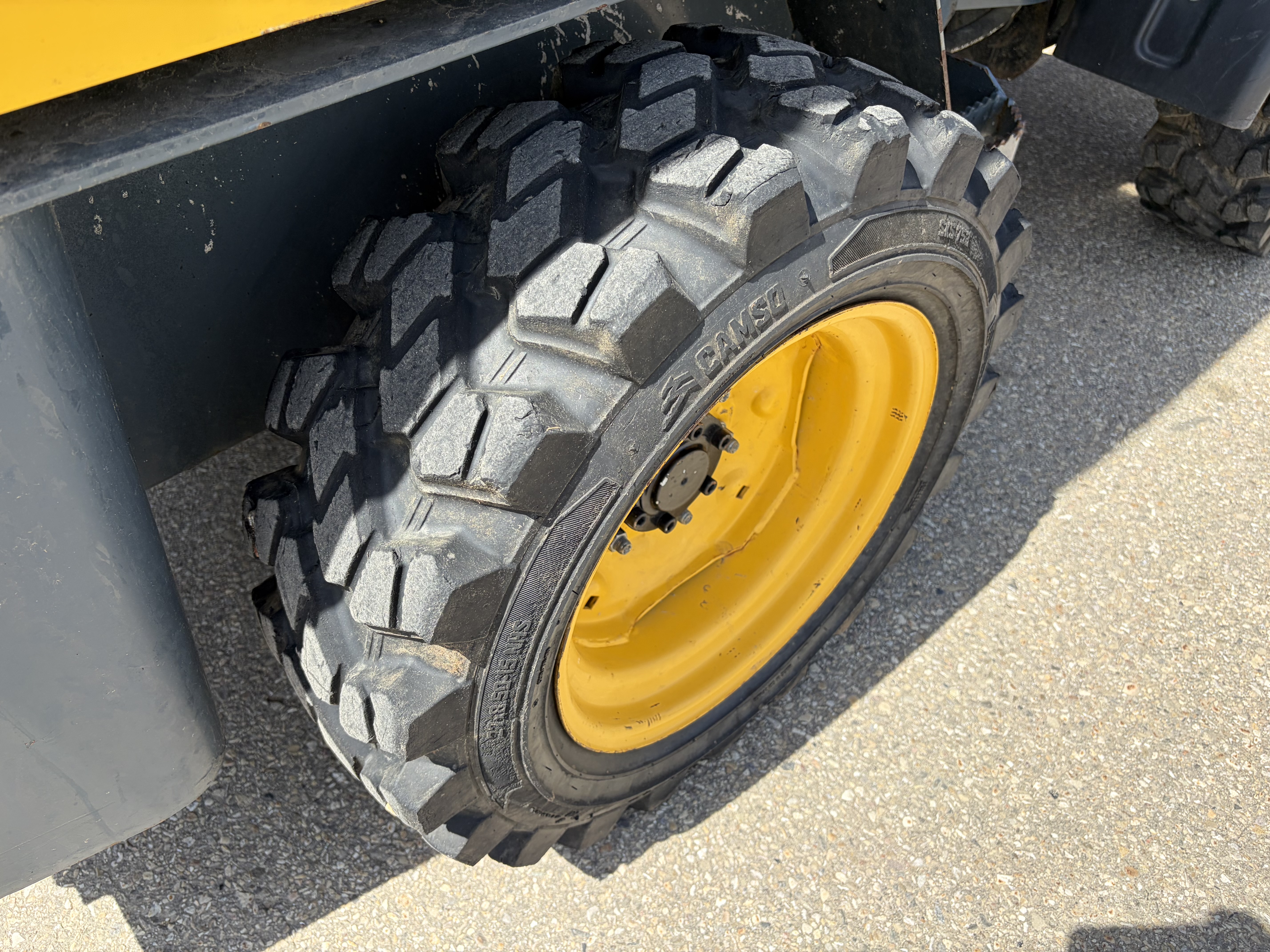 2015 Gehl AL140 Wheel Loader