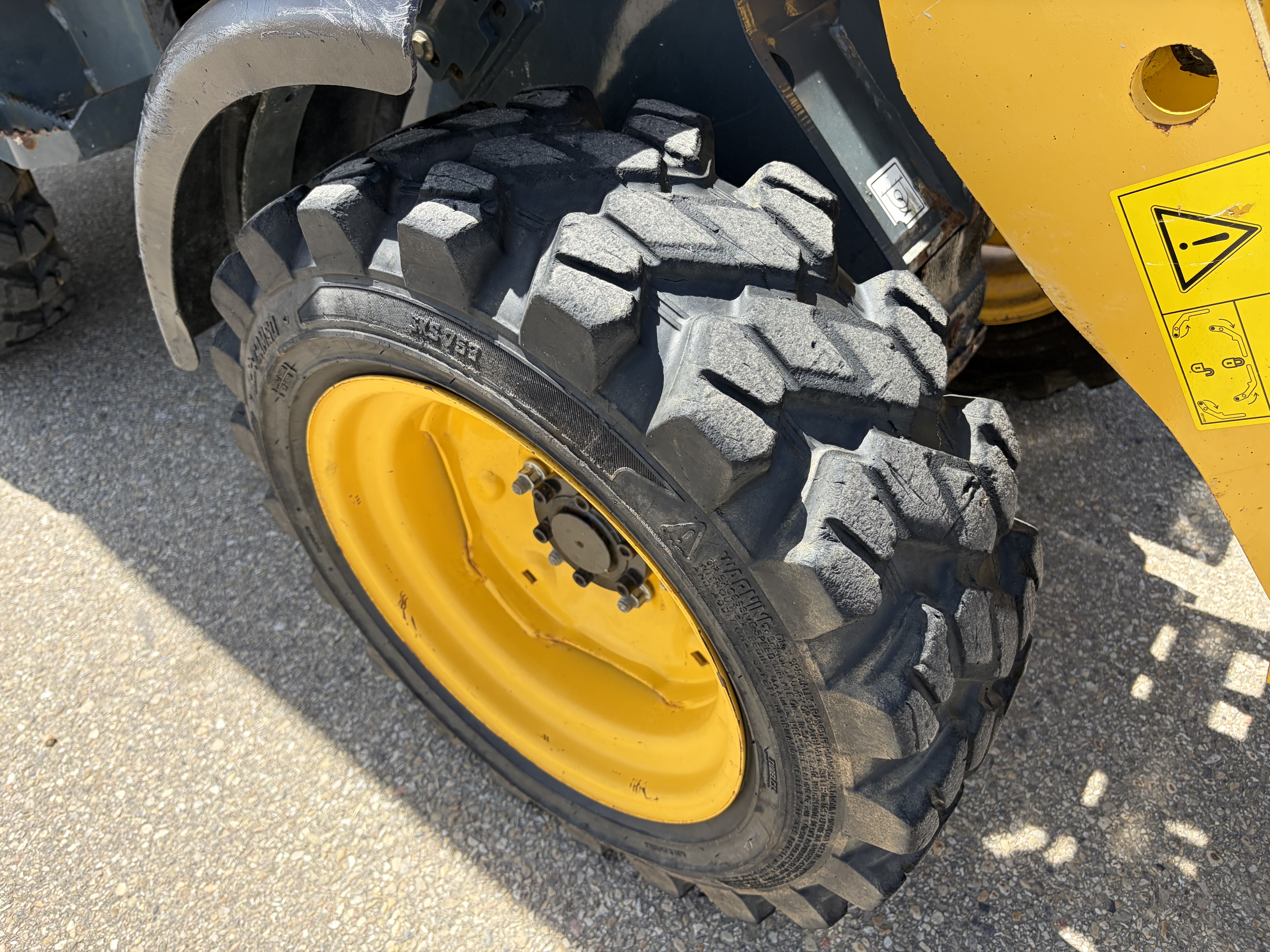 2015 Gehl AL140 Wheel Loader